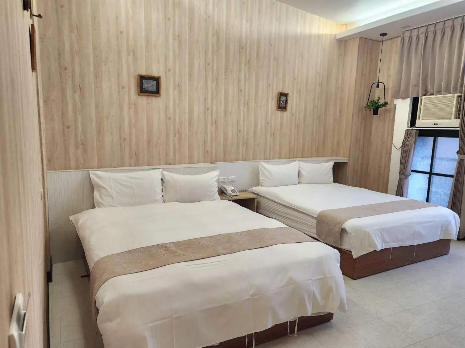 Bed in Jia-Jia Business Hotel