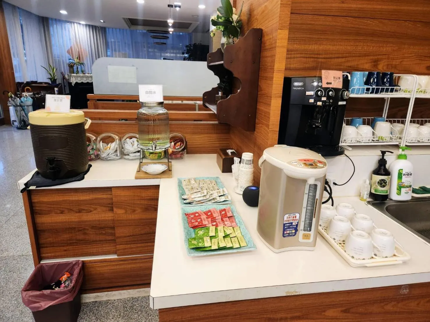 Restaurant/places to eat in Jia-Jia Business Hotel