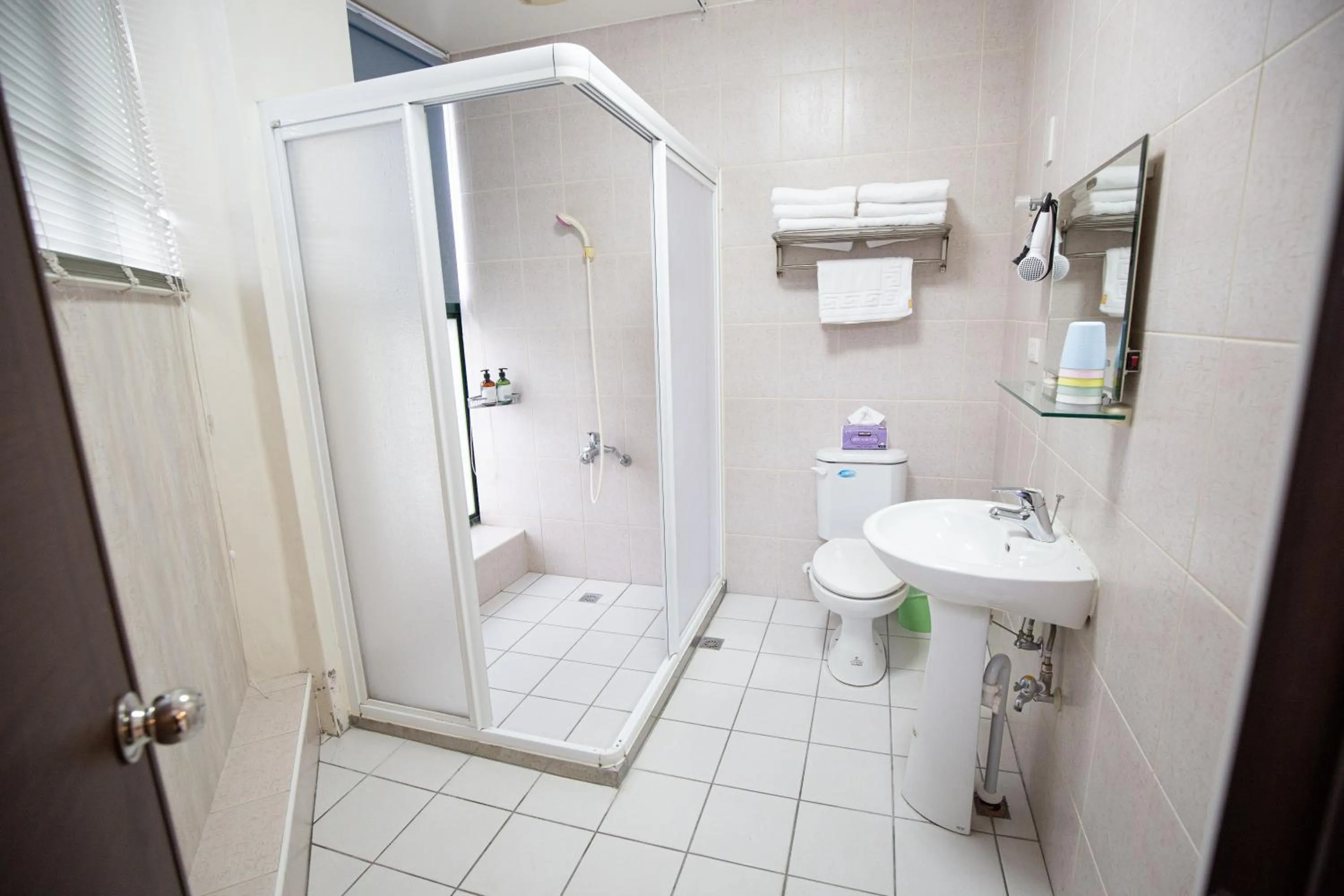 Jia-Jia Business Hotel