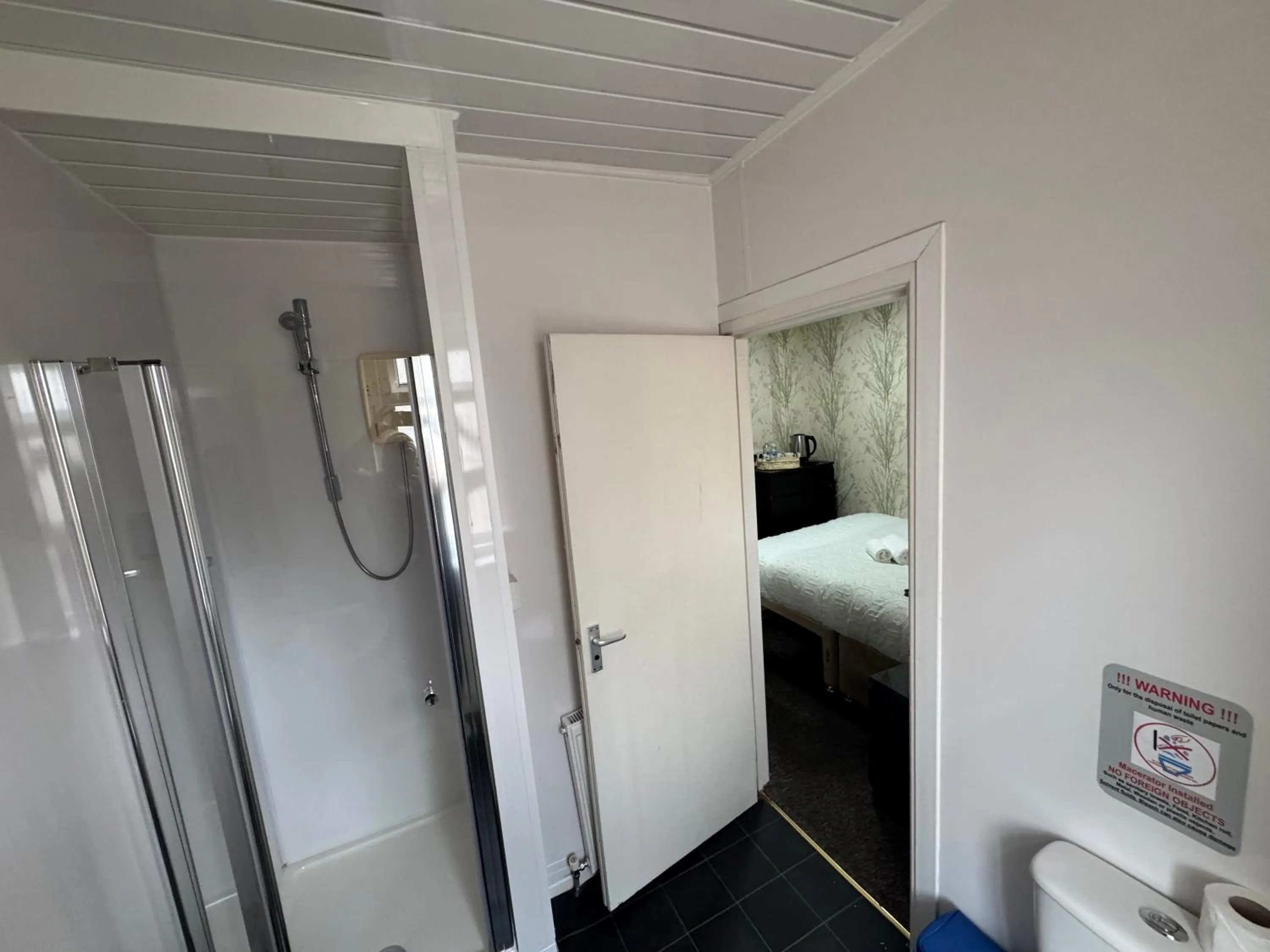 Shower, Bed in The Shores Hotel, Central Blackpool