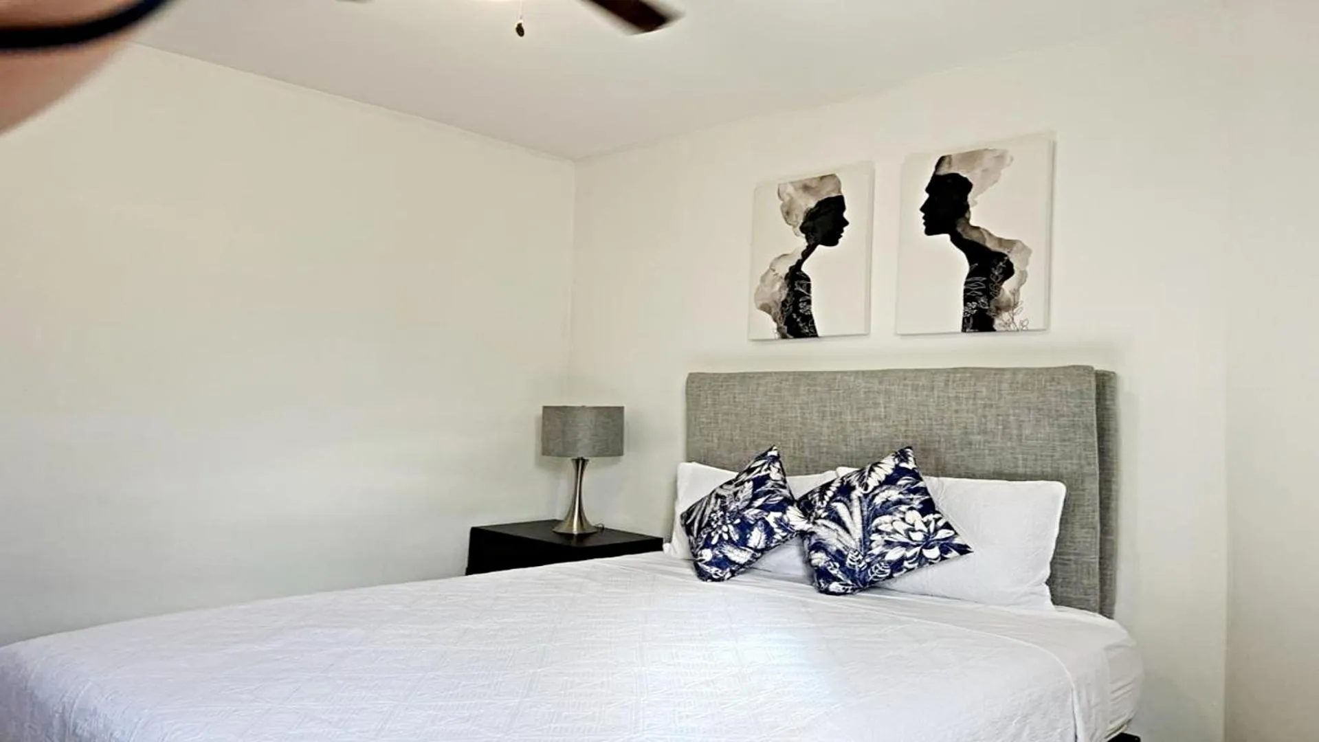 Bed in Villa Relax 3 by Kivoya