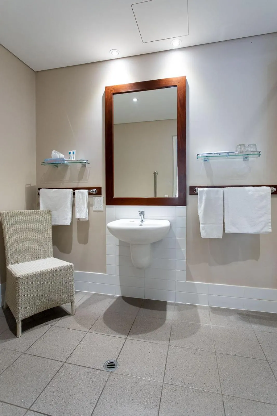 Bathroom in Seashells Yallingup