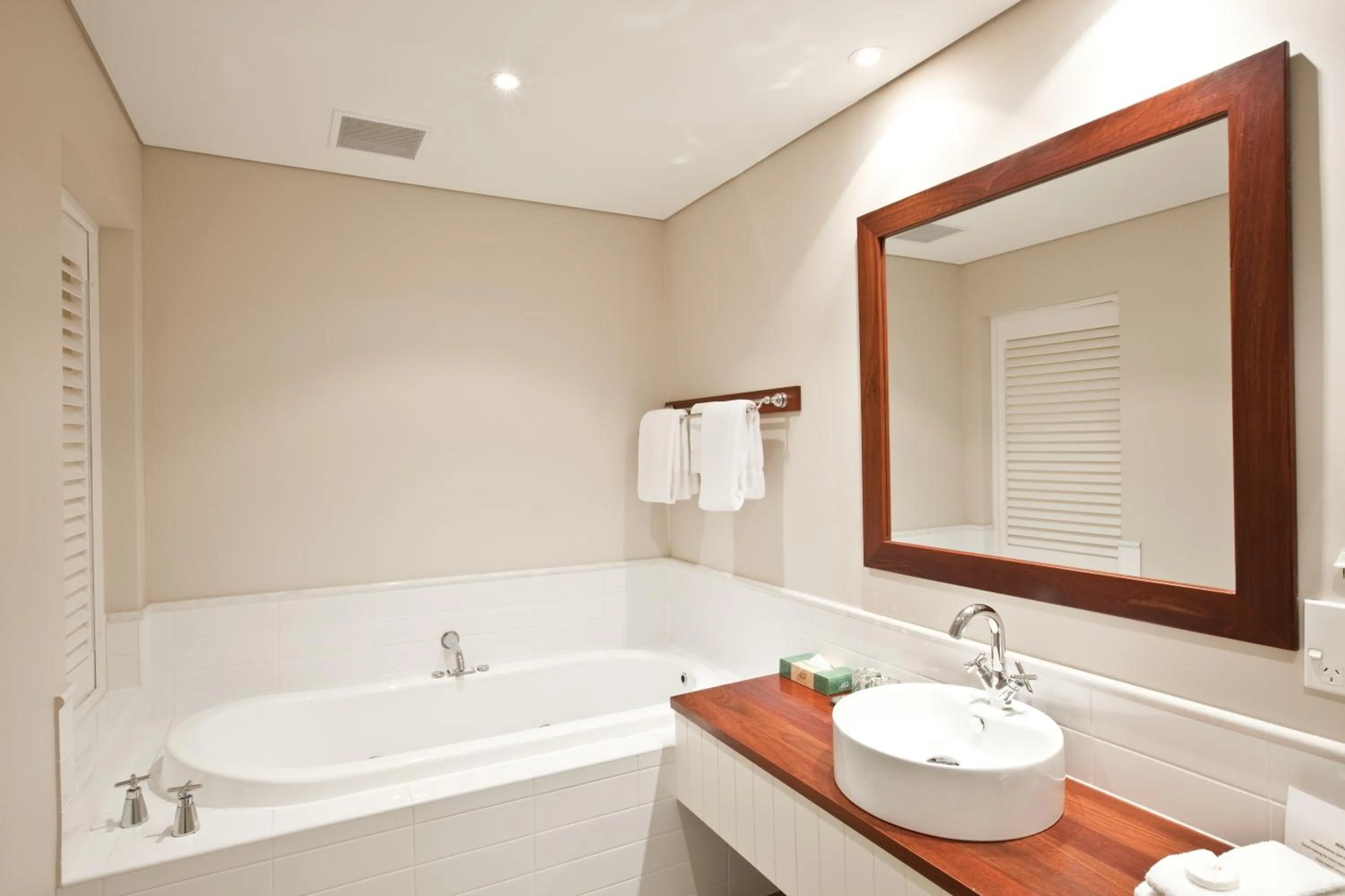 Toilet in Seashells Yallingup