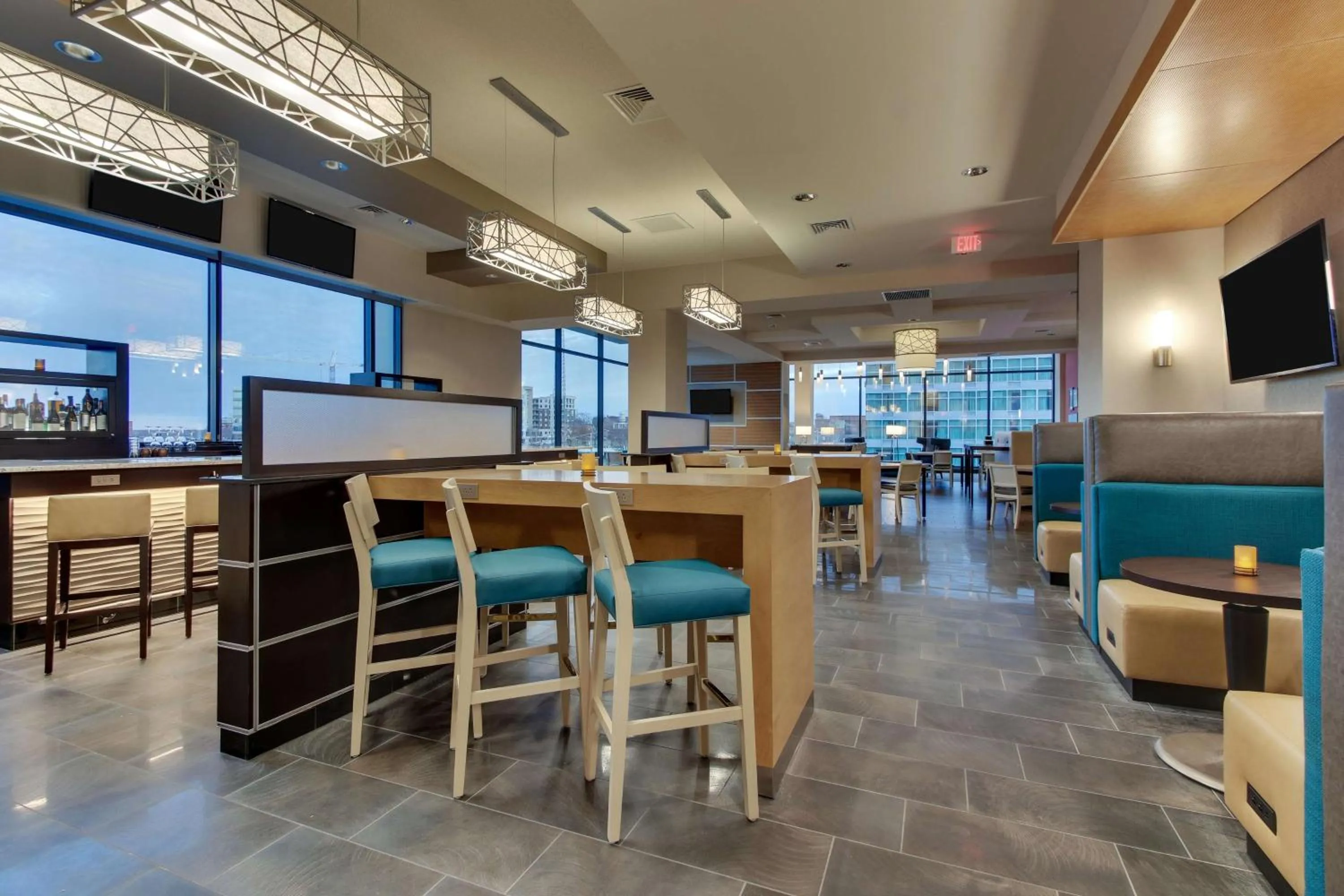 Lounge or bar in Drury Plaza Hotel Nashville Downtown