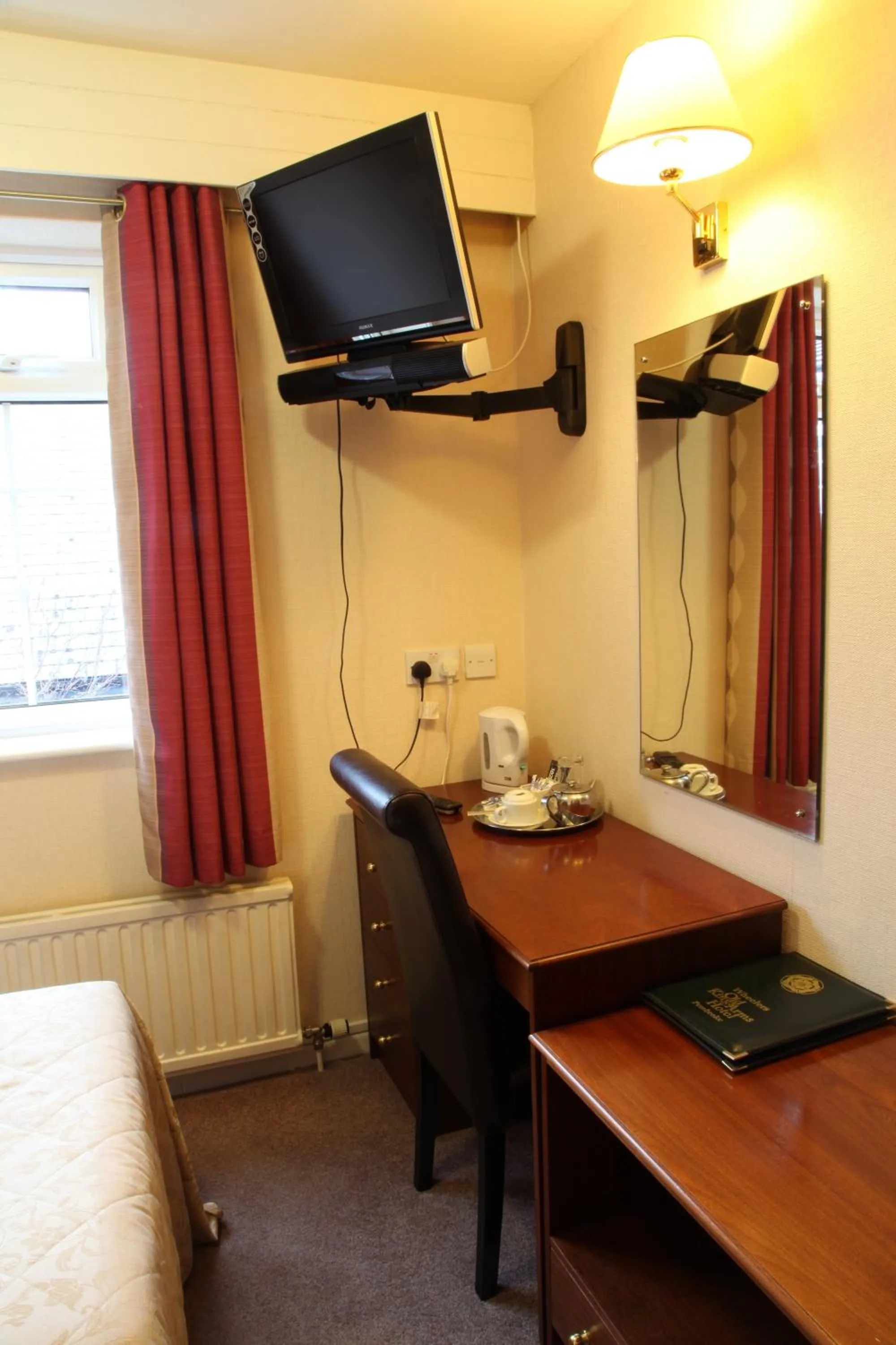 Decorative detail in Old Kings Arms Hotel