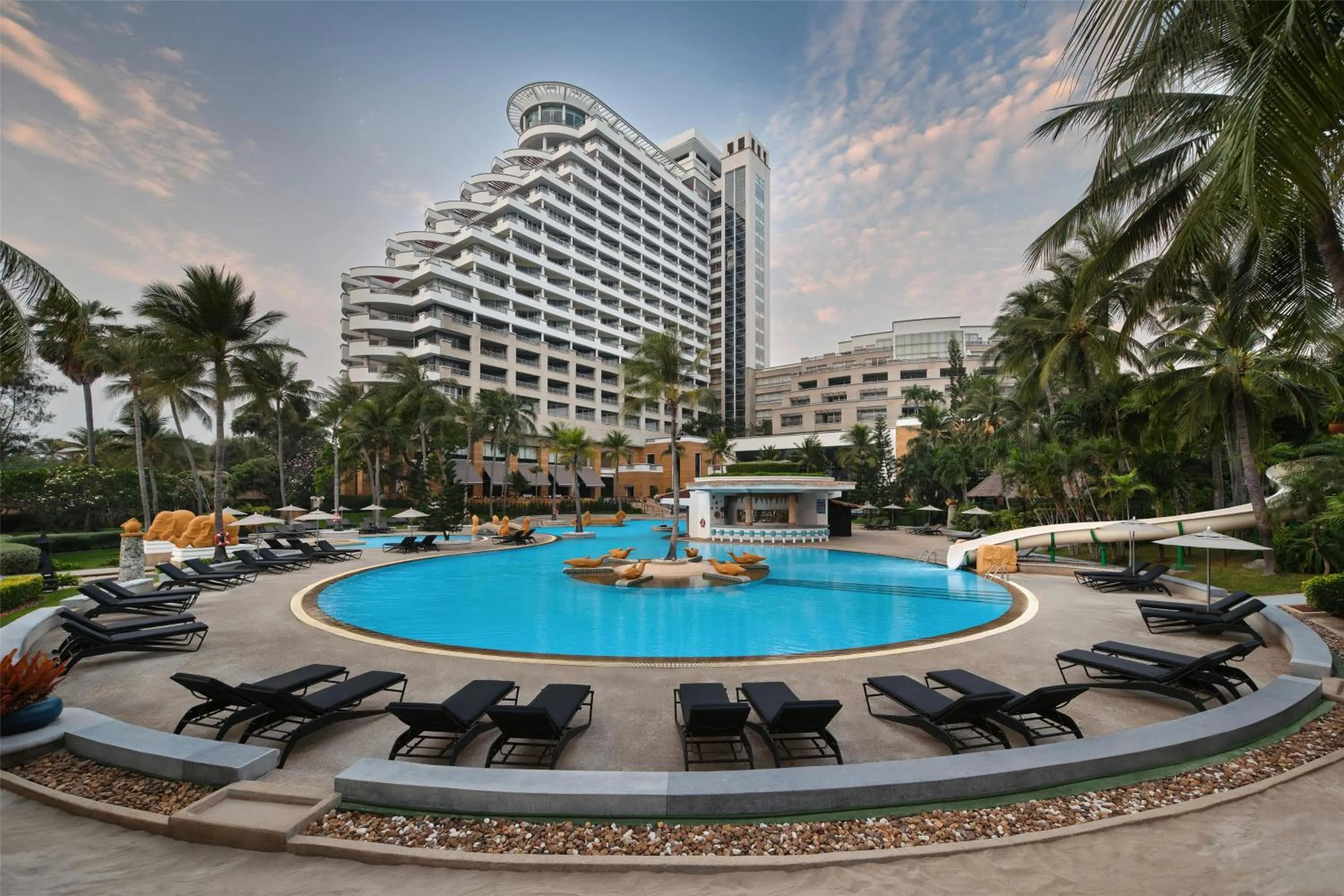 Pool view in Hilton Hua Hin Resort & Spa