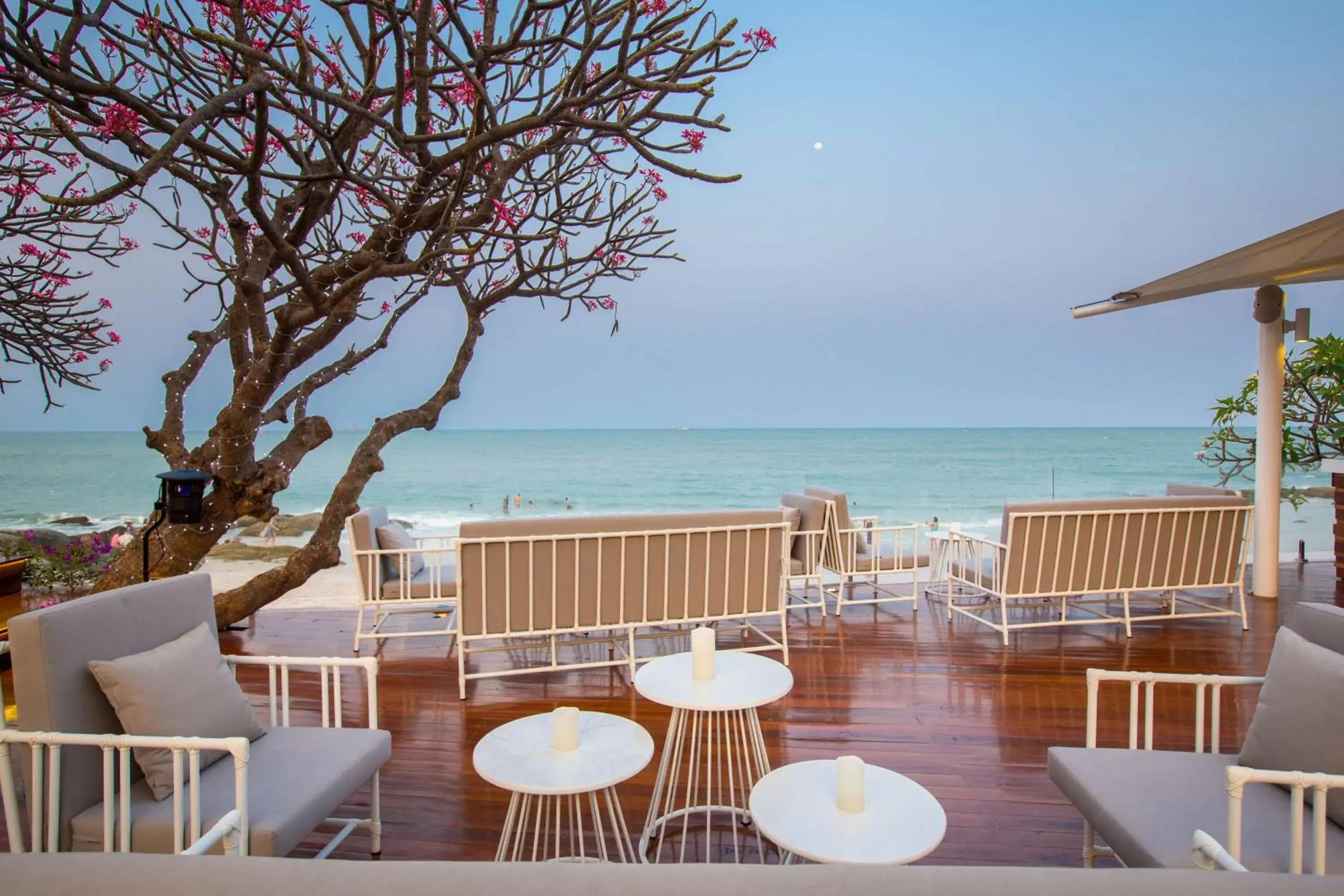 Restaurant/places to eat in Hilton Hua Hin Resort & Spa Restaurant/places to eat in Hilton Hua Hin Resort & Spa