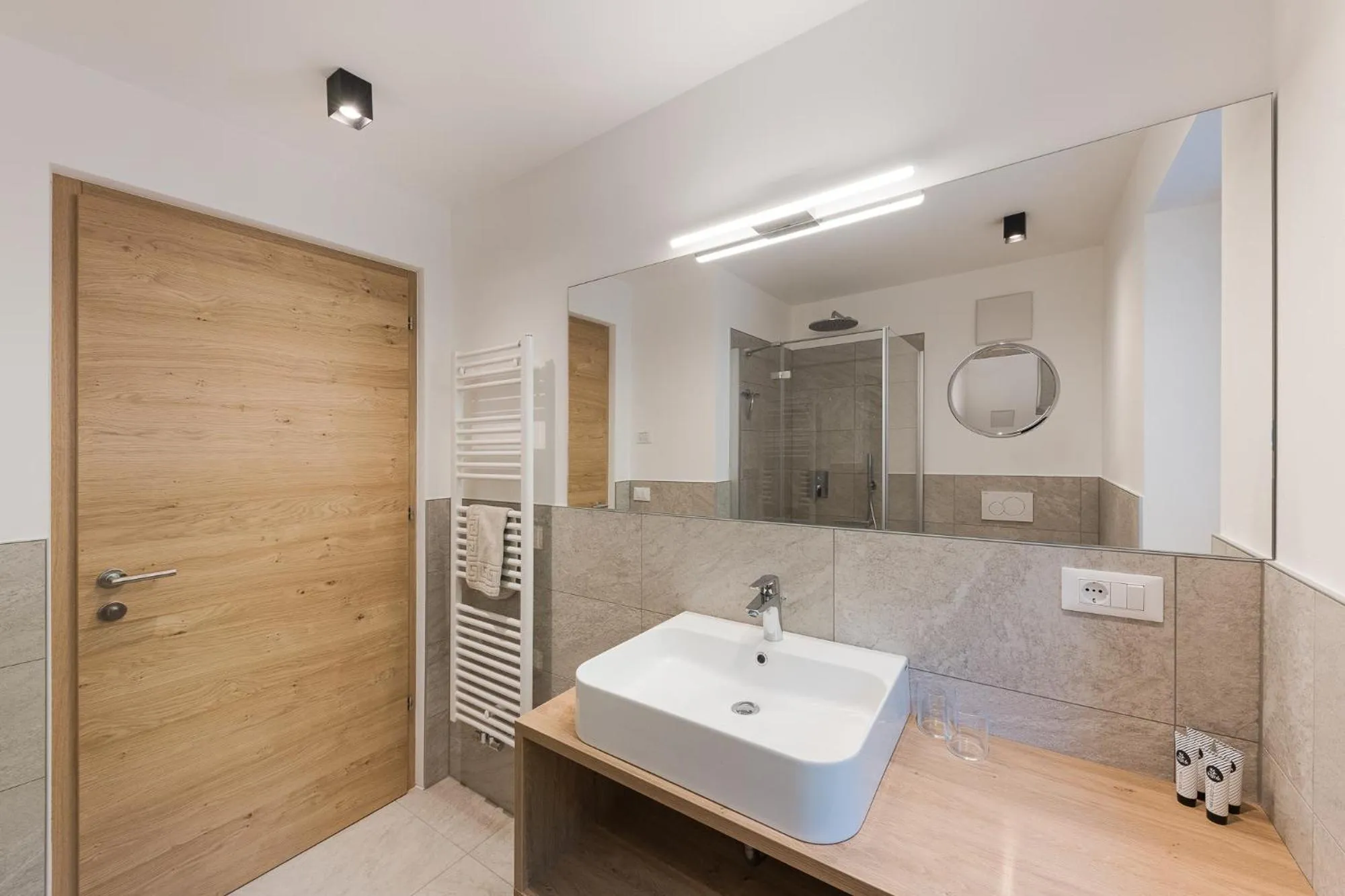 Bathroom in Aparthotel Abiná Lana Höhe