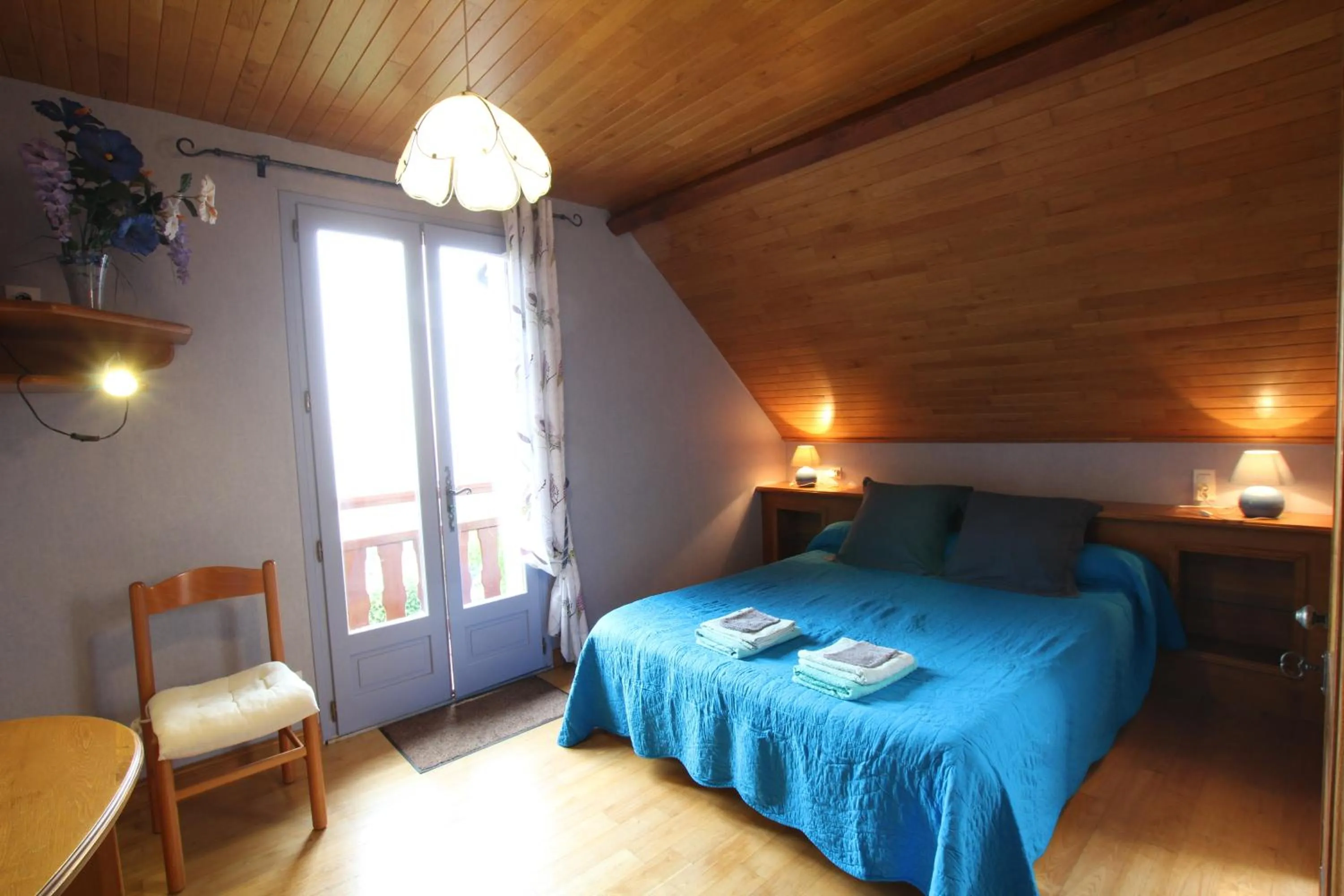 Bedroom, Bed in L'espiatet