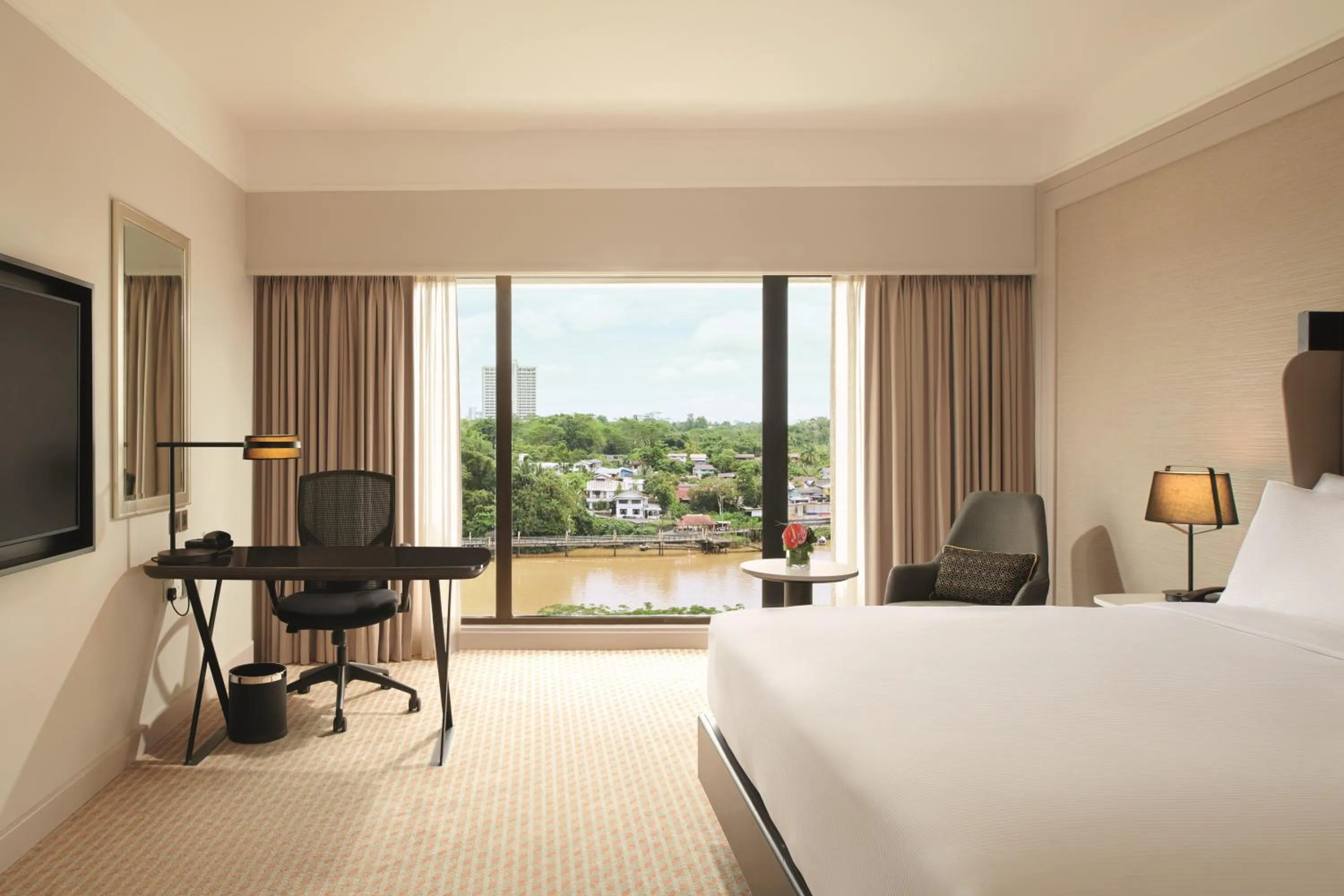 Property building, Bed in Hilton Kuching Hotel