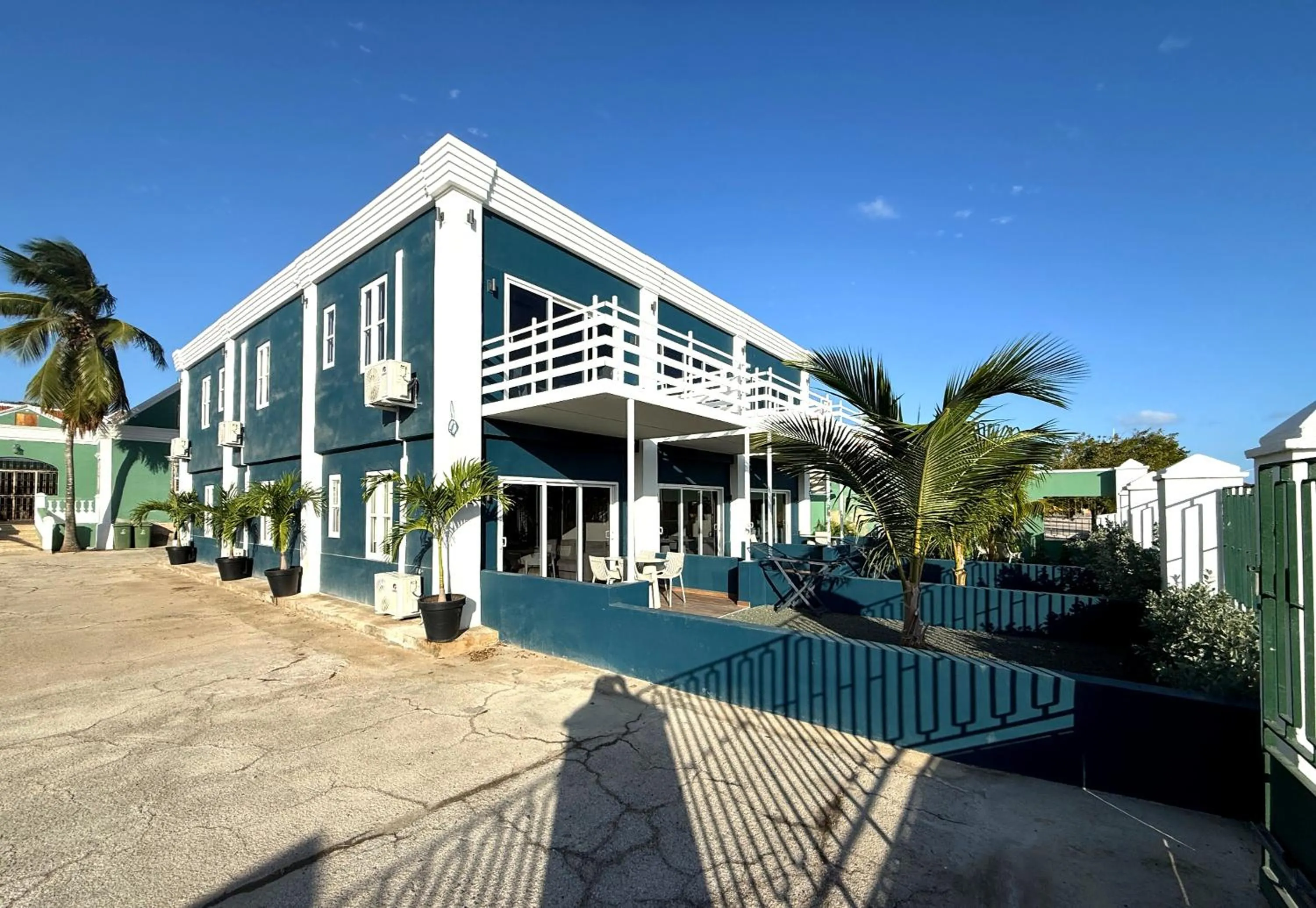 Property building in Villa Amalie & Villa Curiel