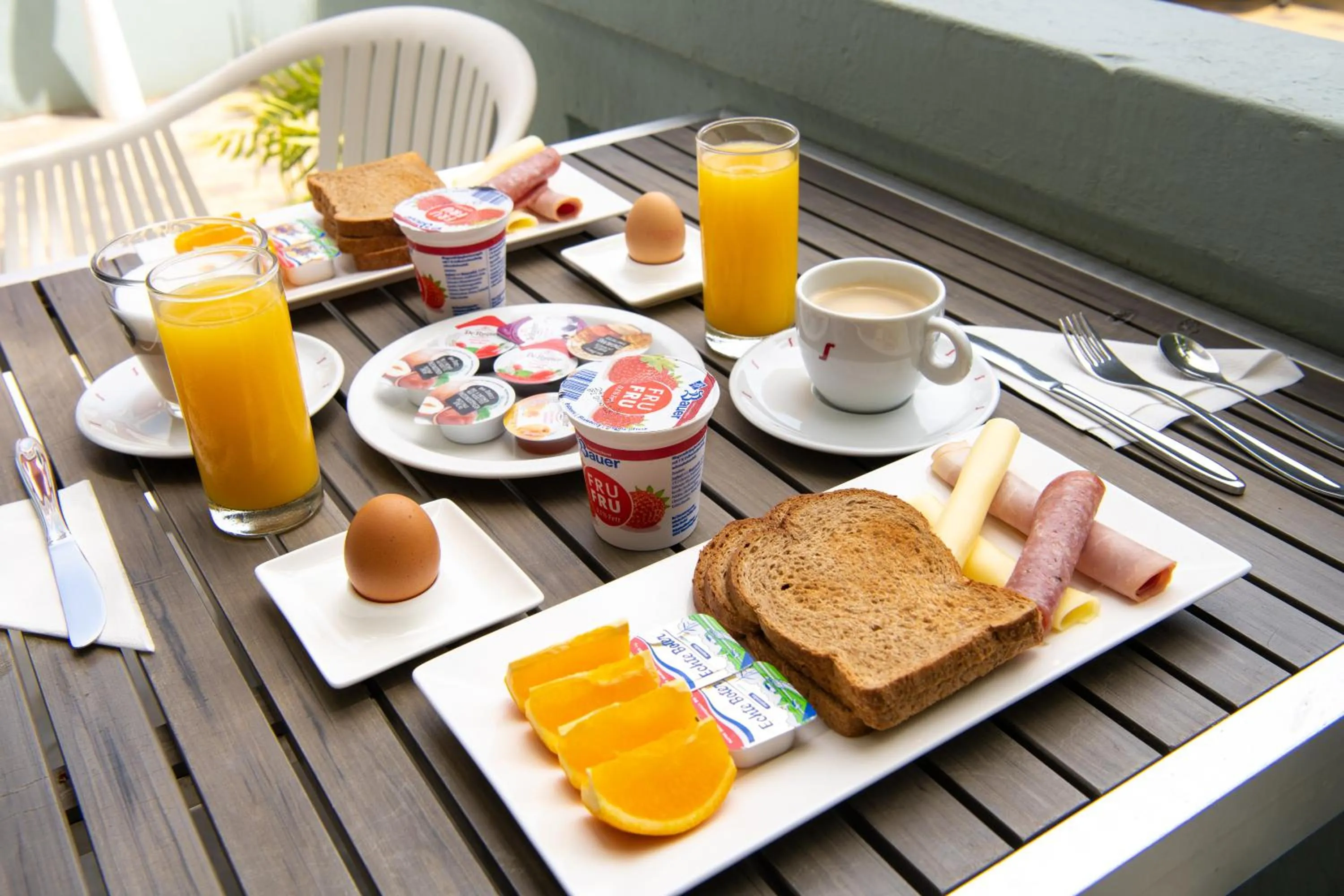 Coffee/tea facilities in Villa Amalie & Villa Curiel