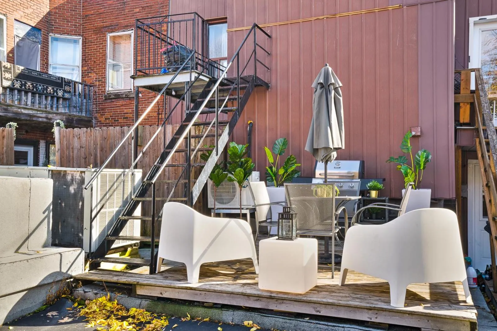 Patio in LiV MTL Avenue