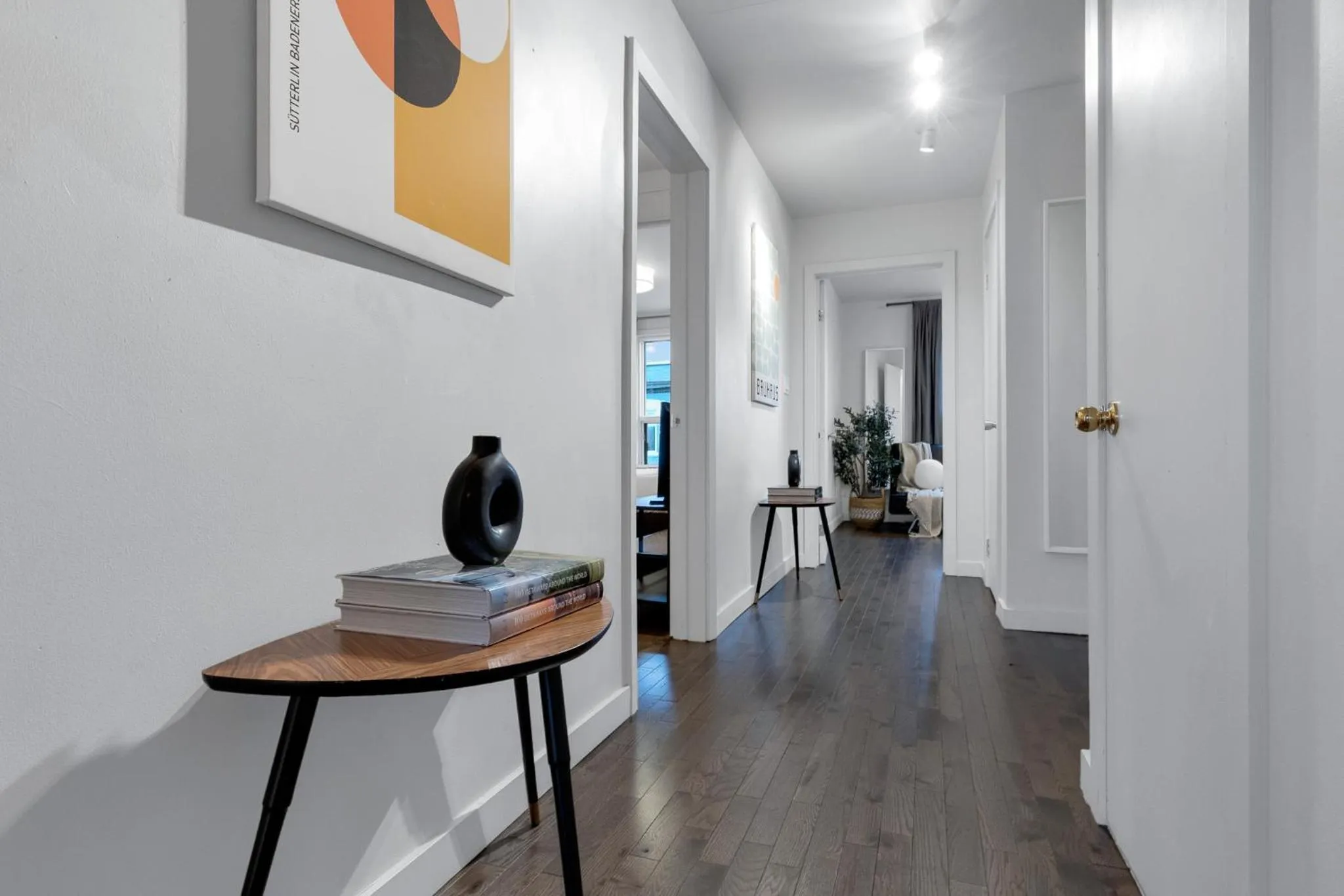 Decorative detail in LiV MTL Avenue