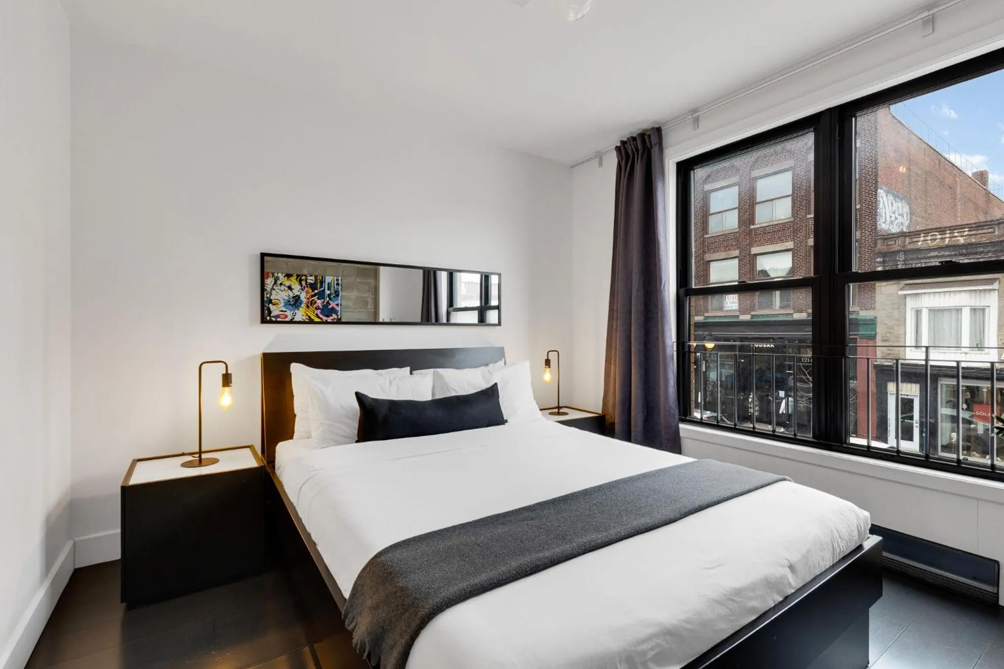 Photo of the whole room, Bed in LiV MTL Plato