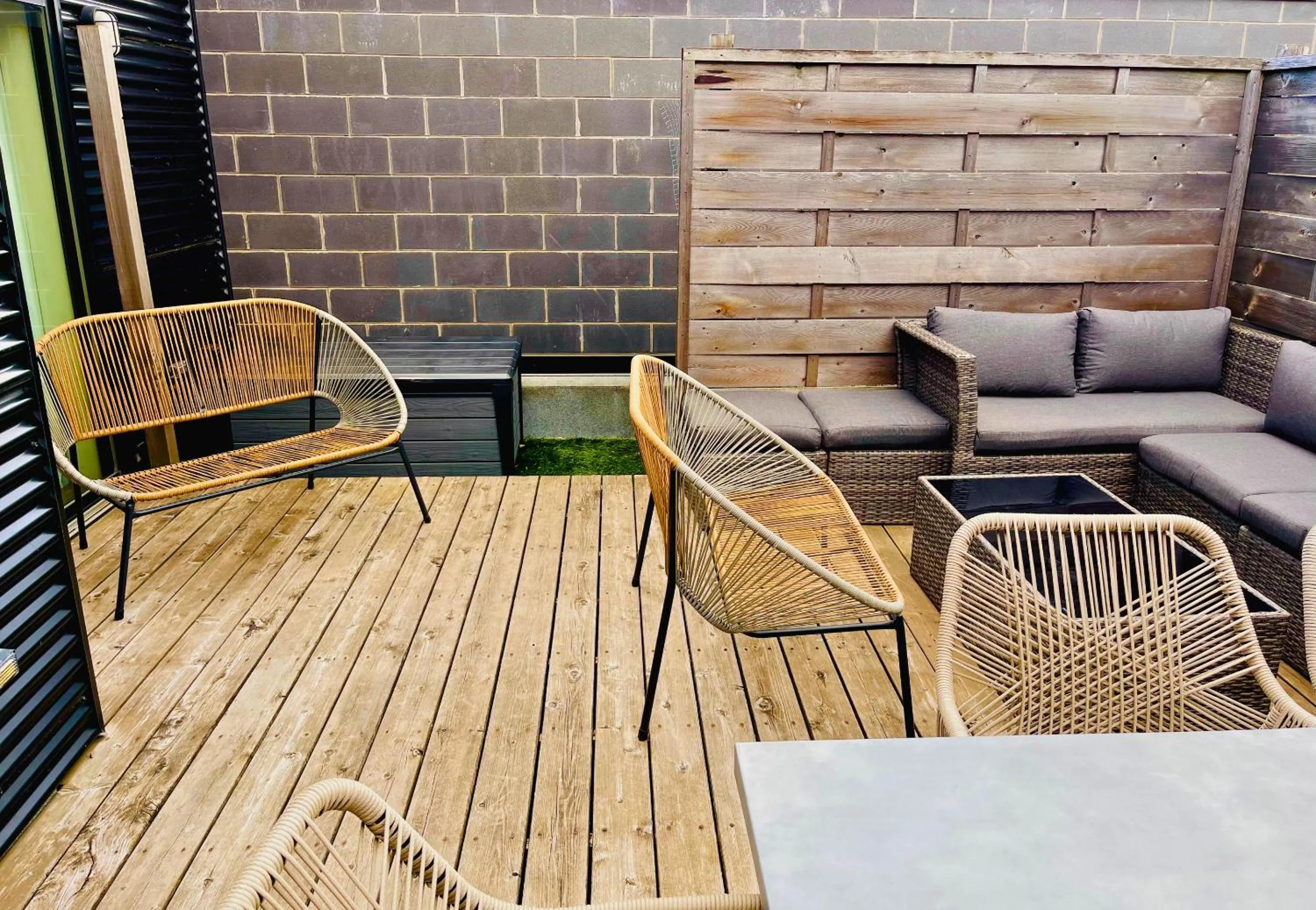 Patio in LiV MTL Plato