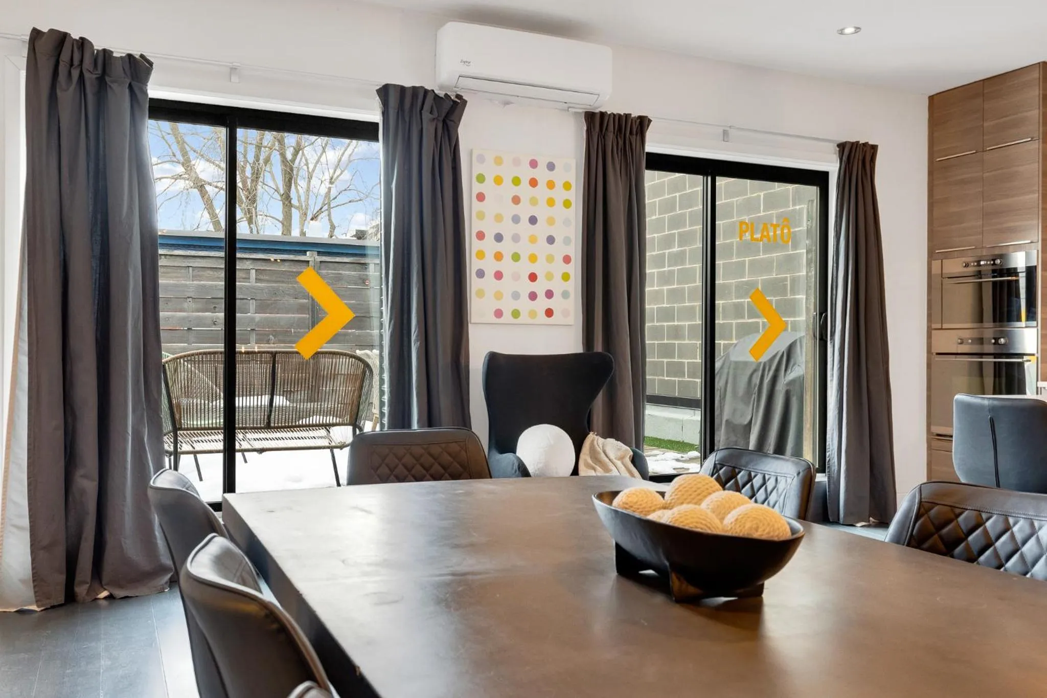 Living room in LiV MTL Plato