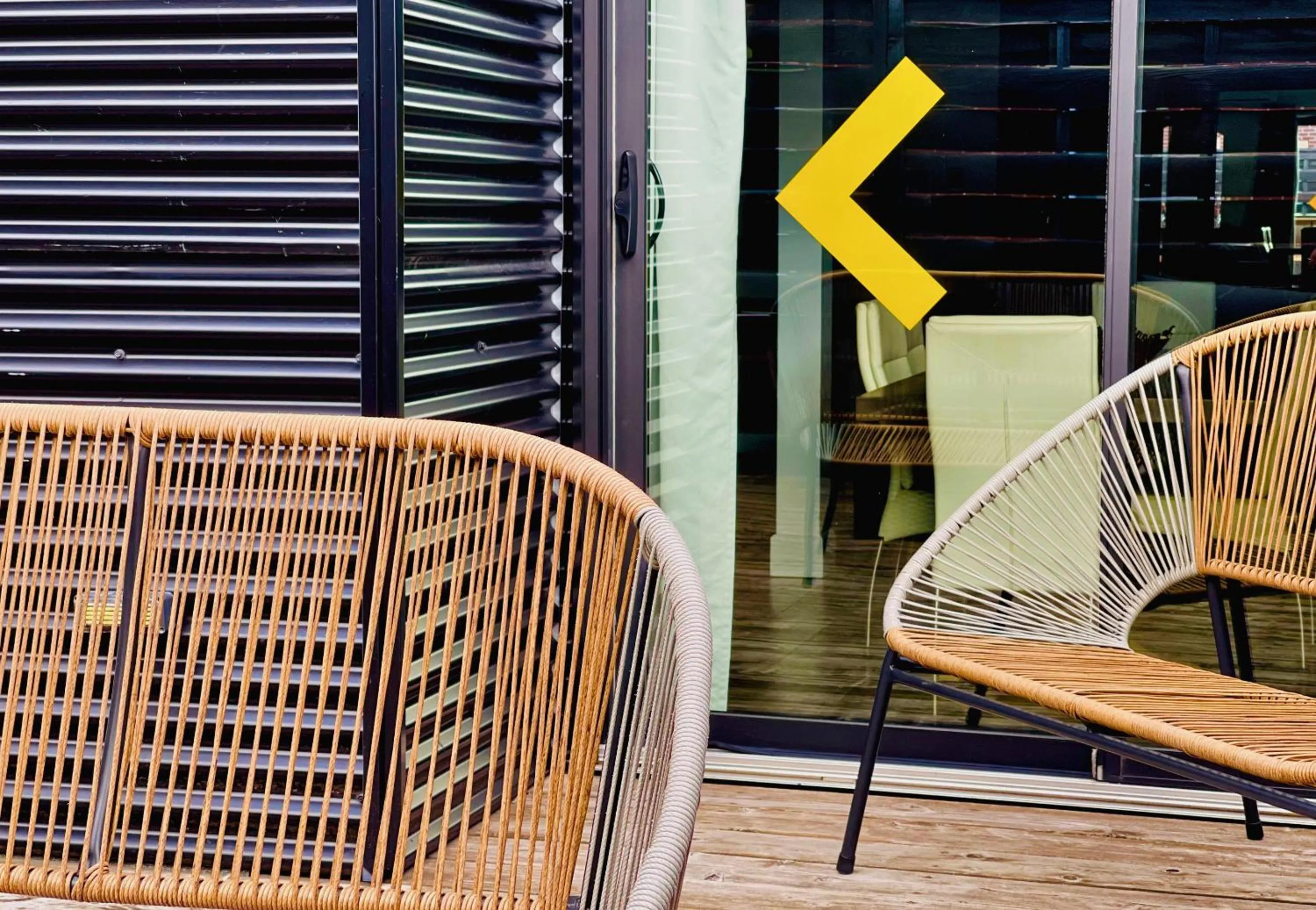 Patio in LiV MTL Plato