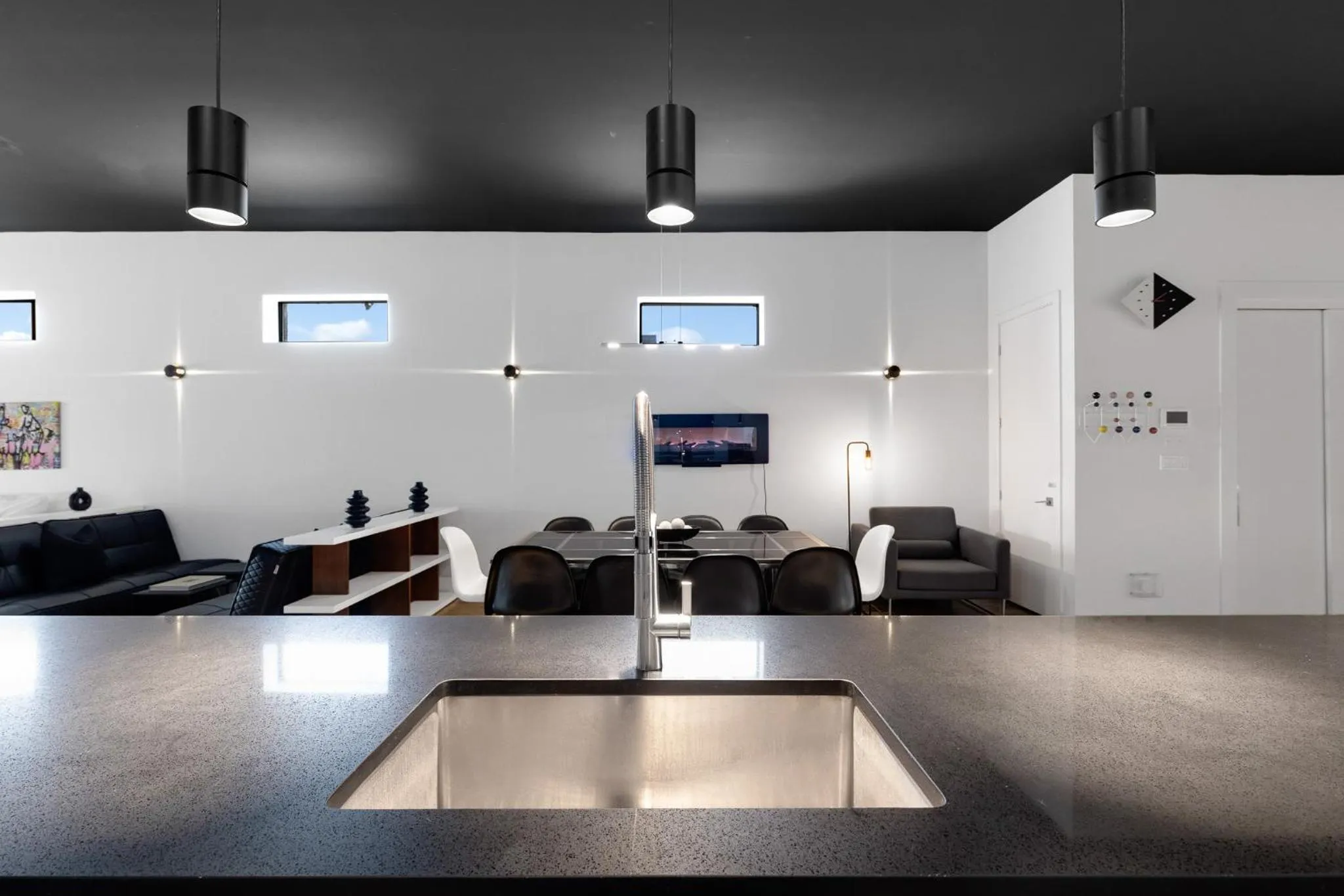 Living room in LiV MTL Plaza