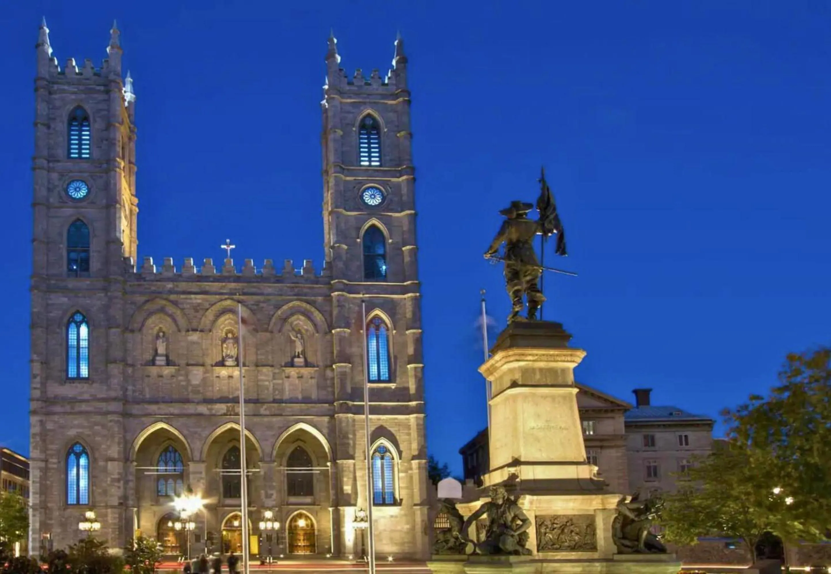 Nearby landmark in LiV MTL Plaza