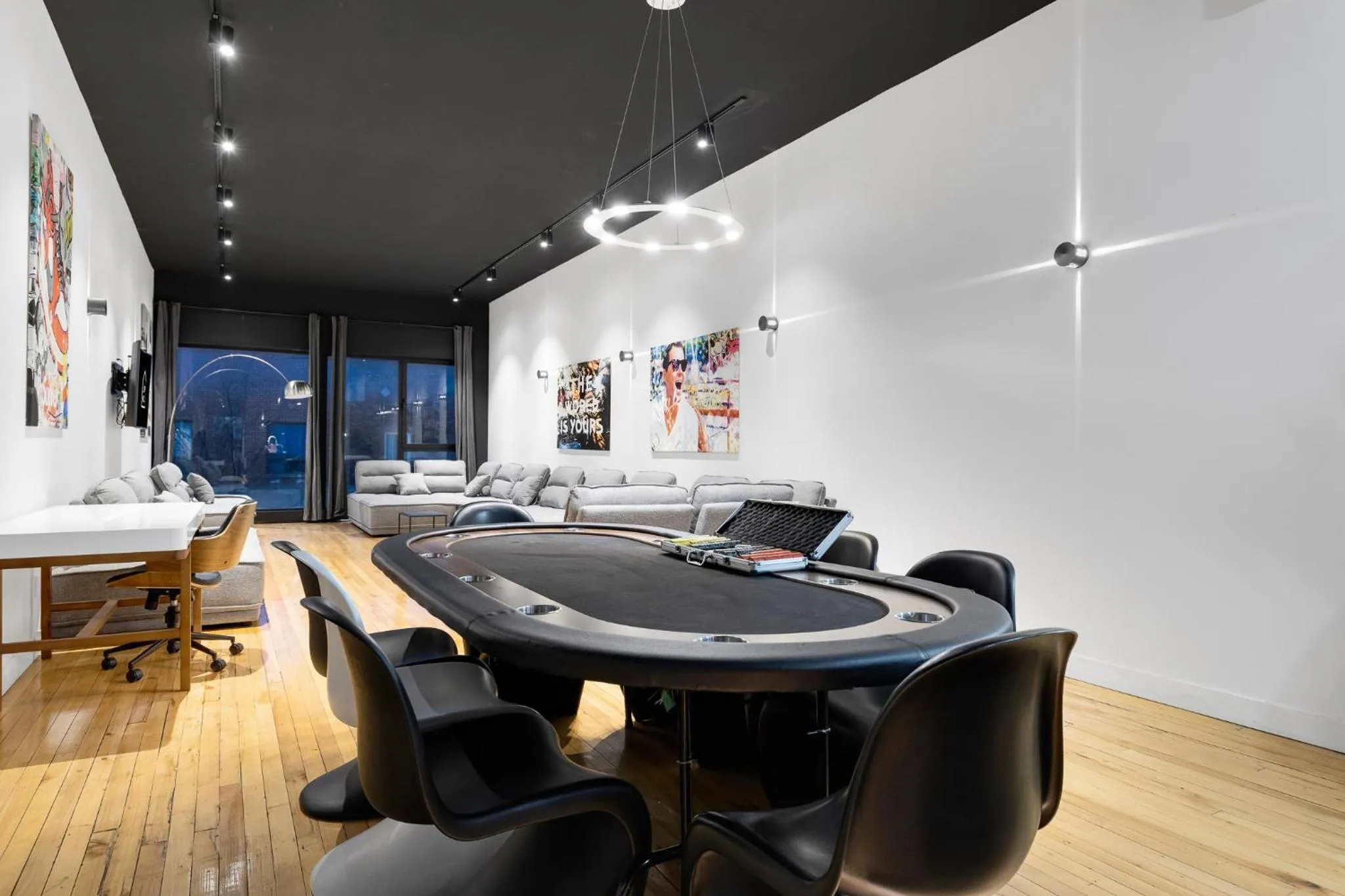 Game Room in LiV MTL Plaza