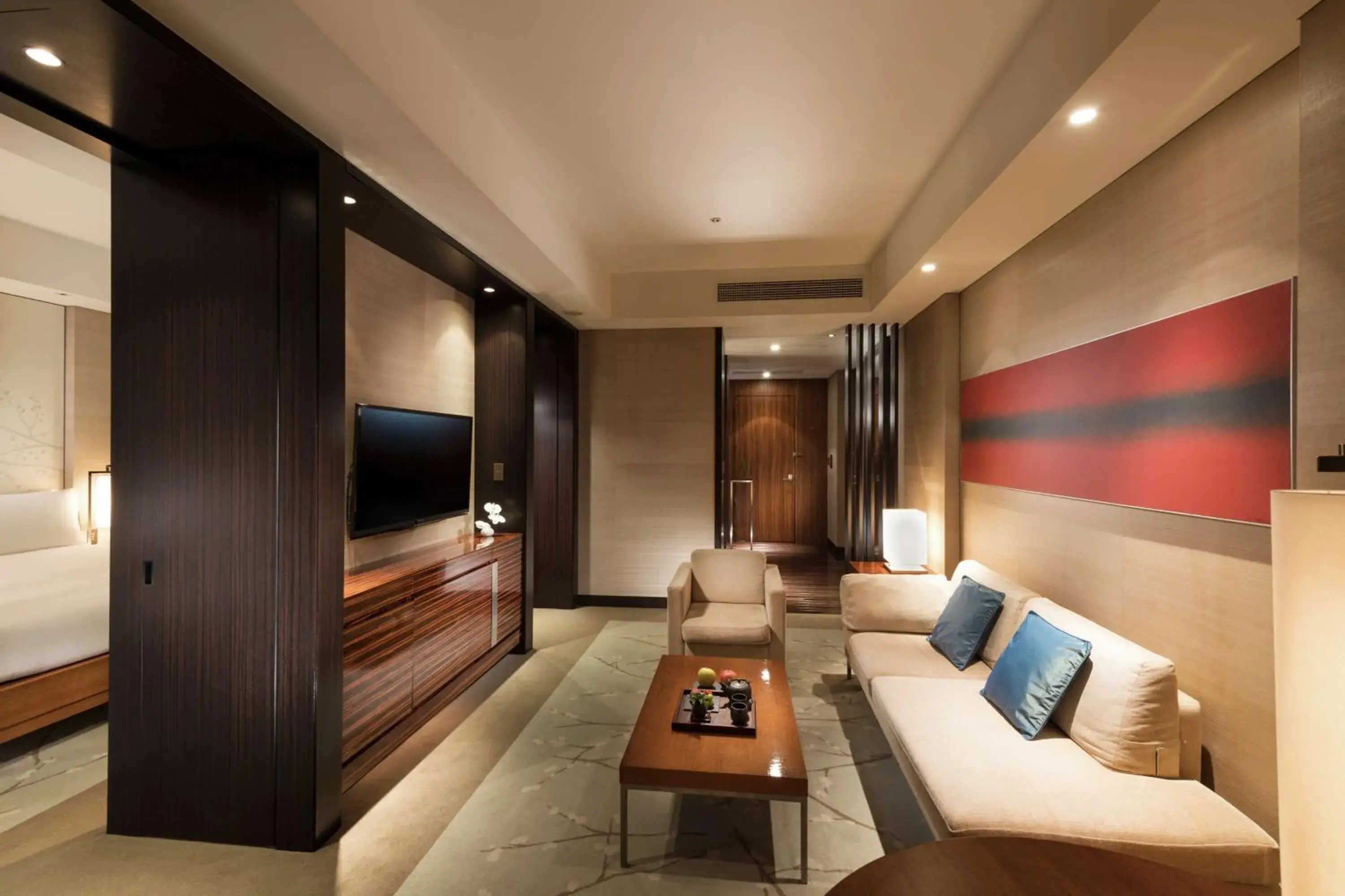 Executive King Suite with Bay View in Conrad Tokyo Executive King Suite with Bay View in Conrad Tokyo