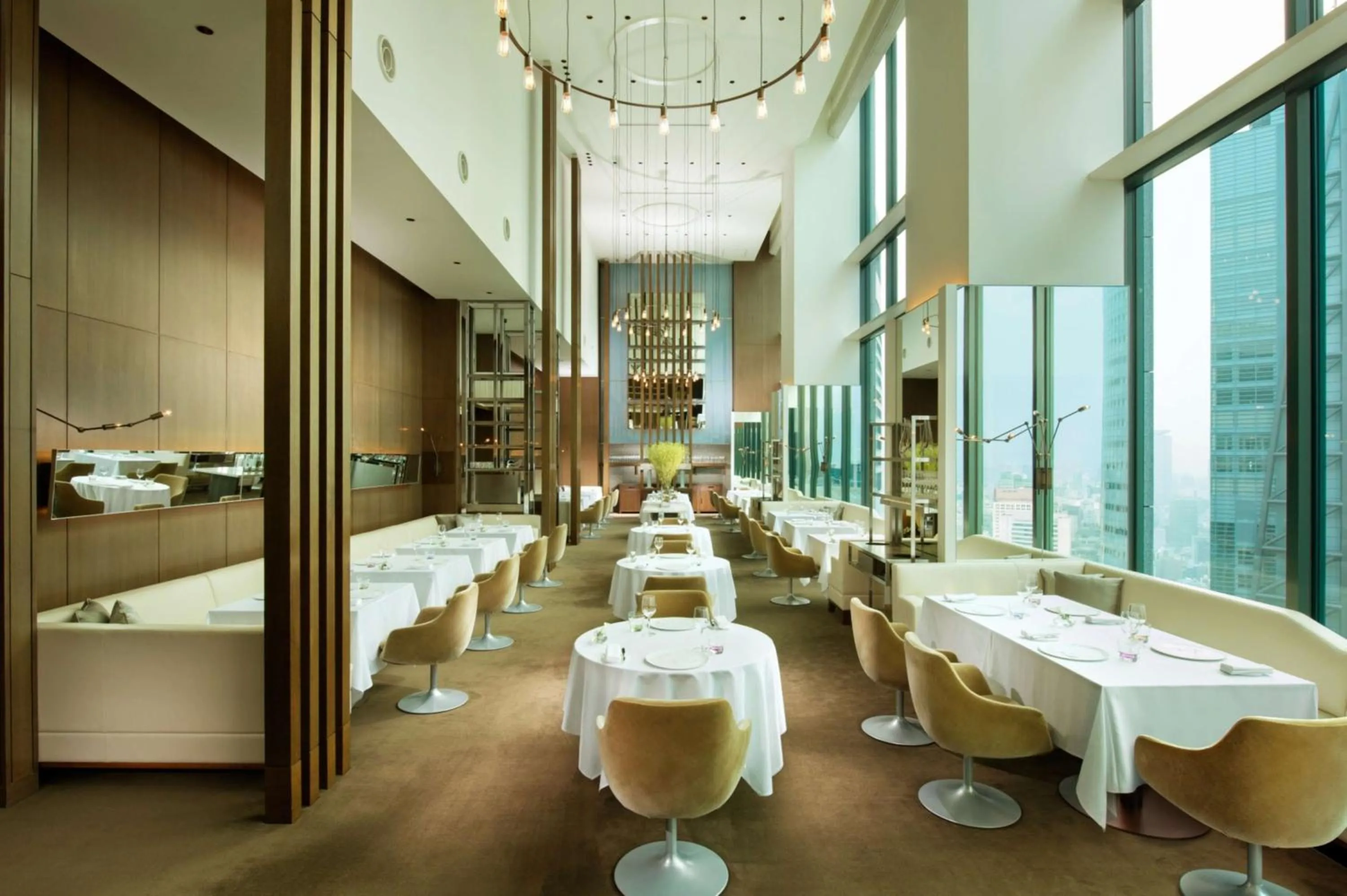Restaurant/places to eat in Conrad Tokyo
