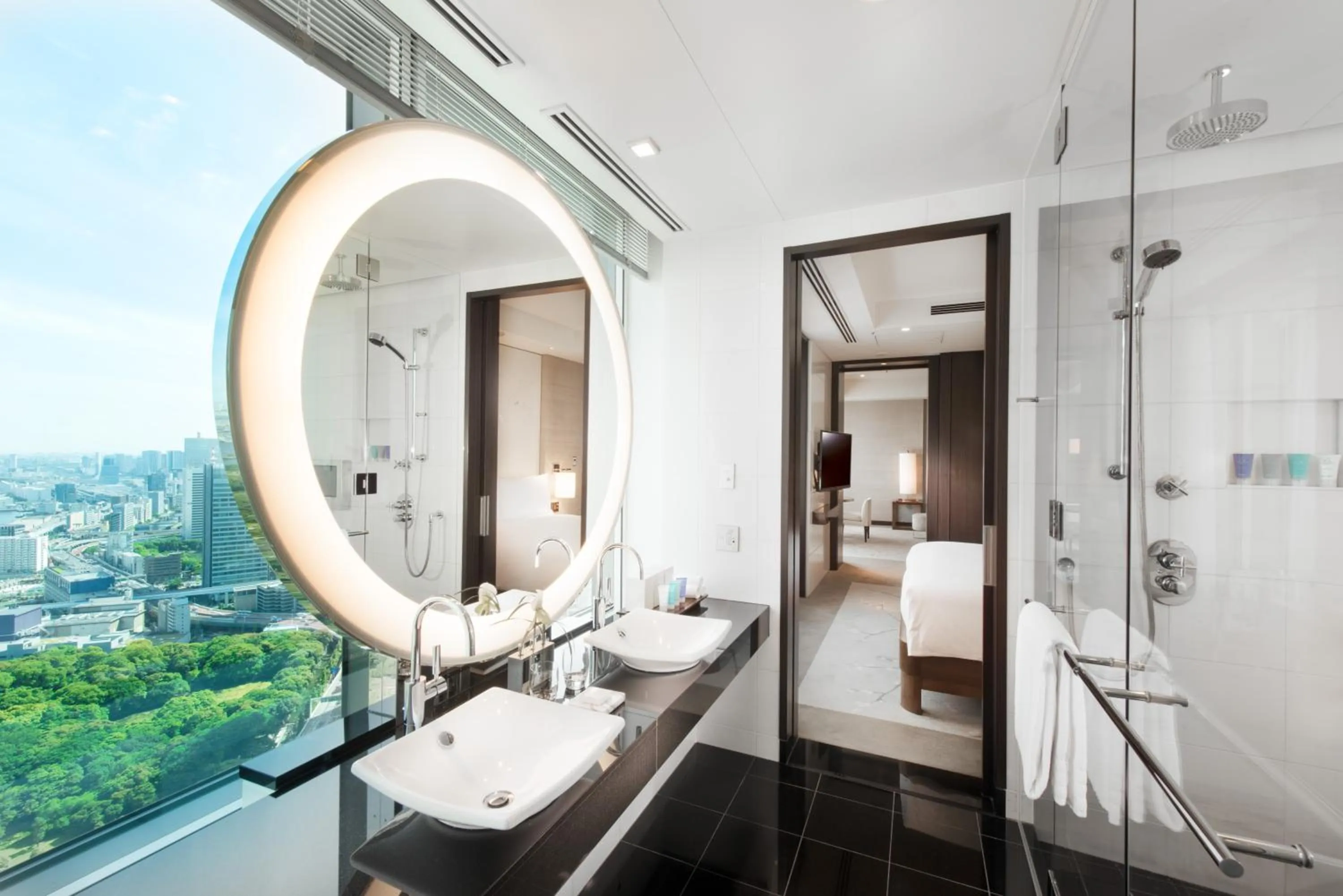Bathroom, Bed in Conrad Tokyo