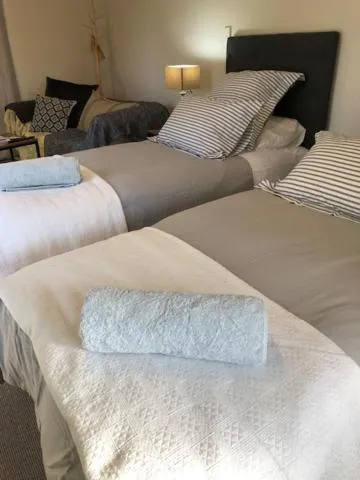 Bed in Cedar Park Bed & Breakfast