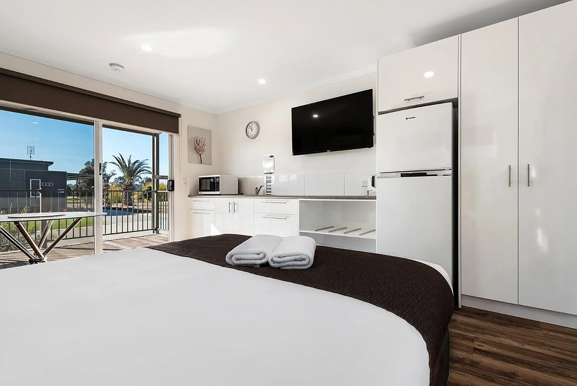 TV and multimedia, Bed in Discovery Parks - Moama Waters