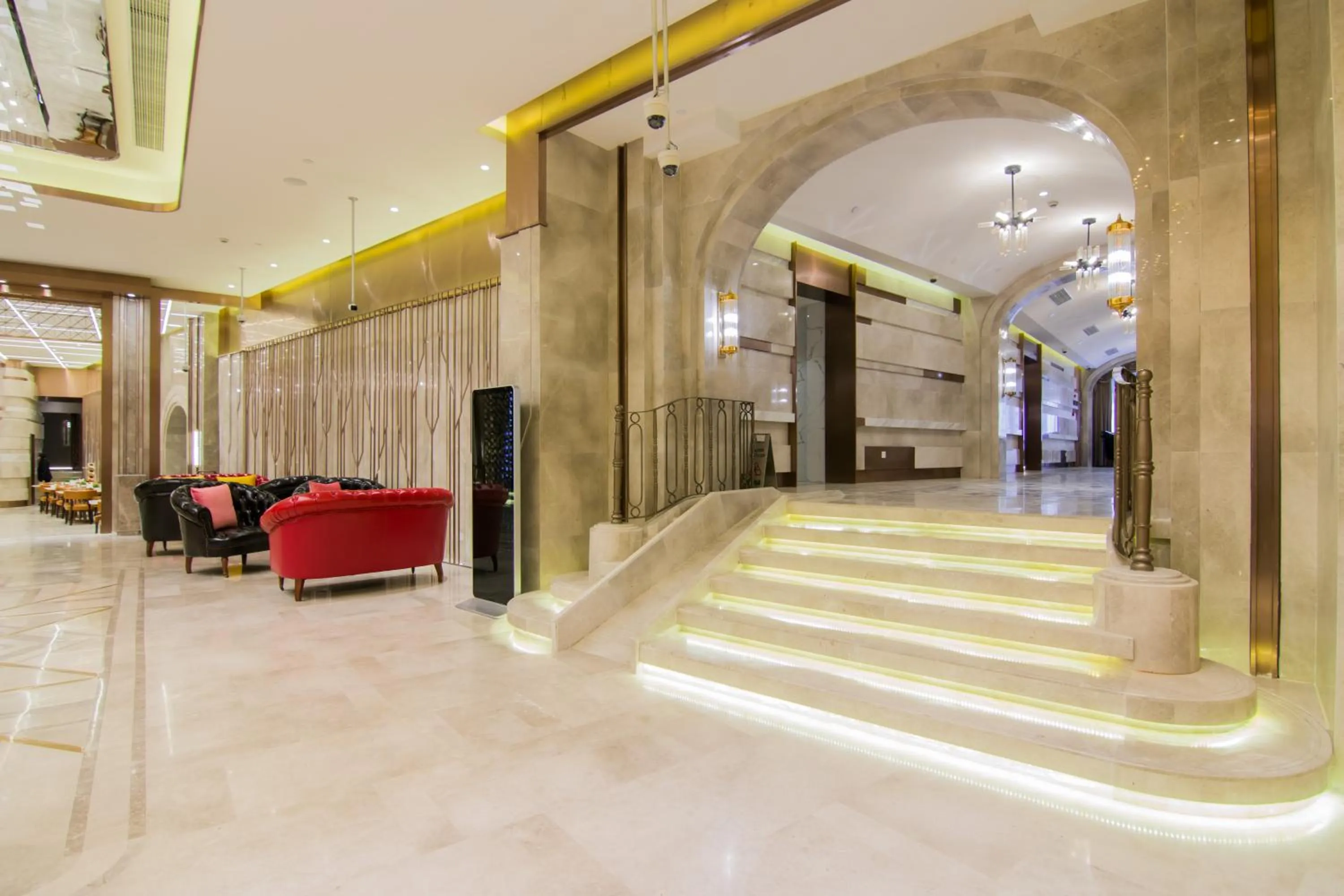 elevator in Yitel Premium (Shanghai Nanjing Road Pedestrian Street)