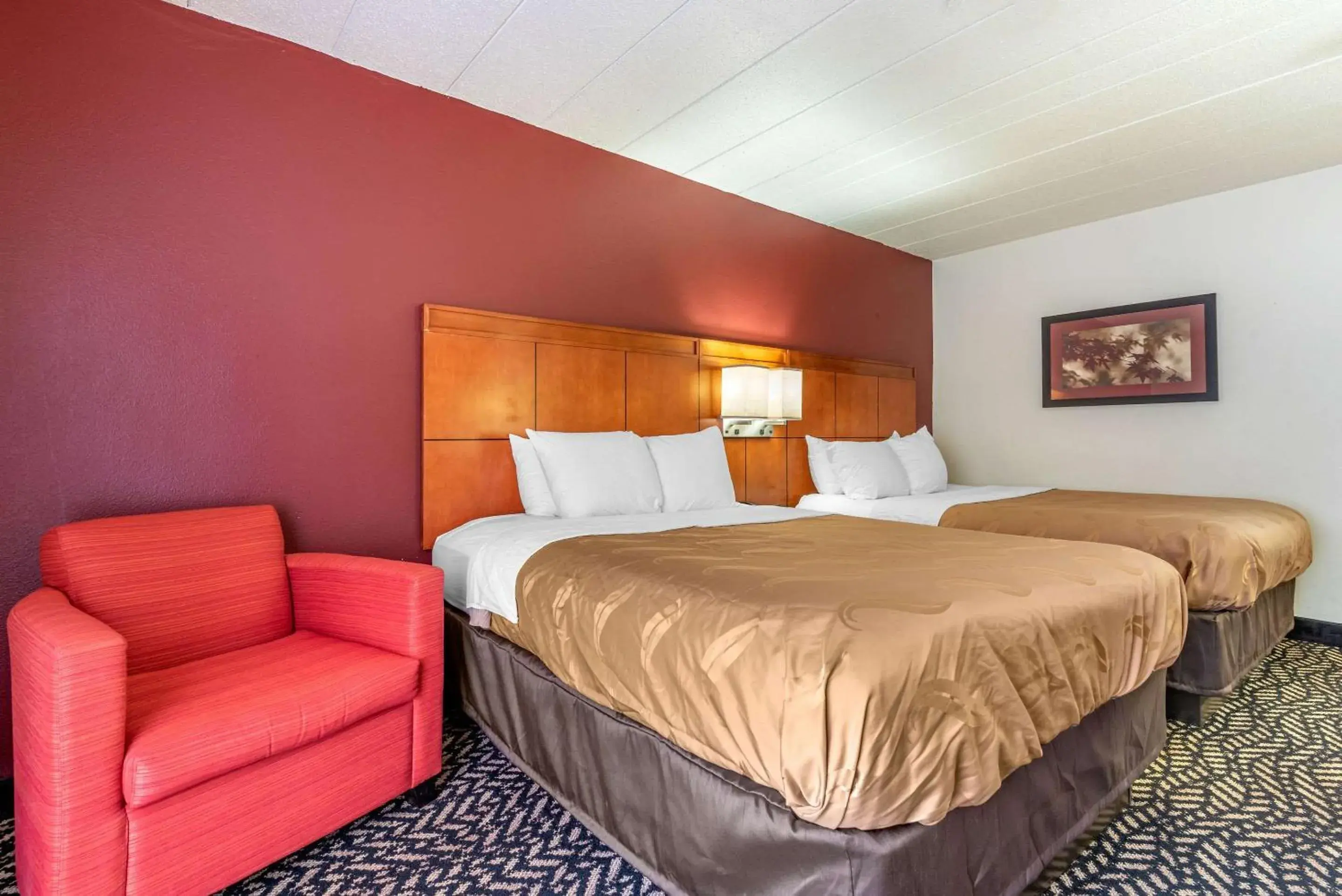 Photo of the whole room, Bed in Quality Inn Falconer - Jamestown Photo of the whole room, Bed in Quality Inn Falconer - Jamestown