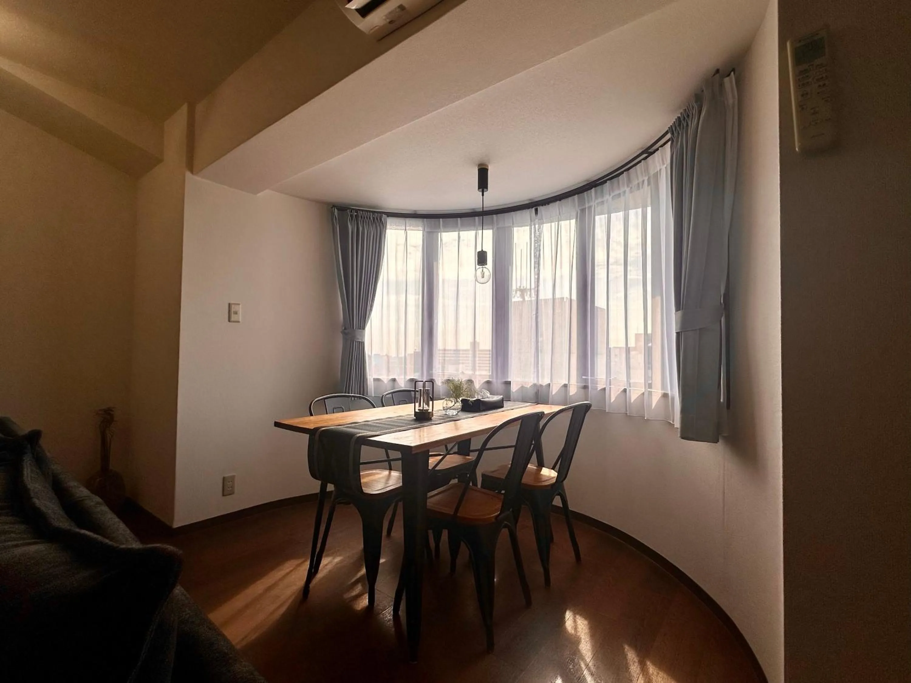 Dining area in Crest Daikoku Owner's room -vacation rental-