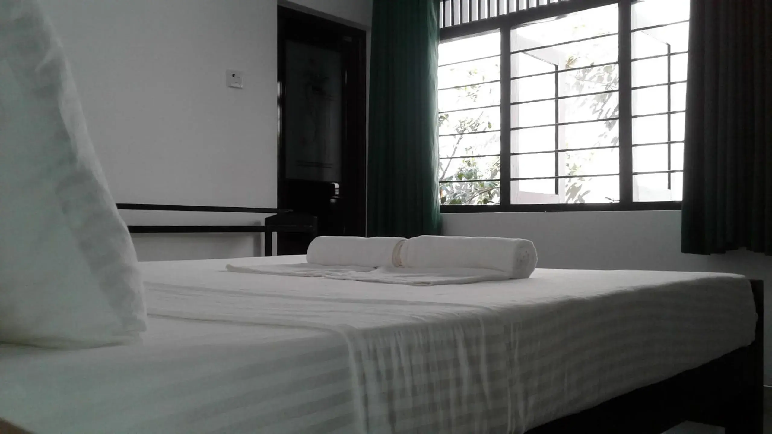 Double Room in Water Front Home Stay and Resort Double Room in Water Front Home Stay and Resort