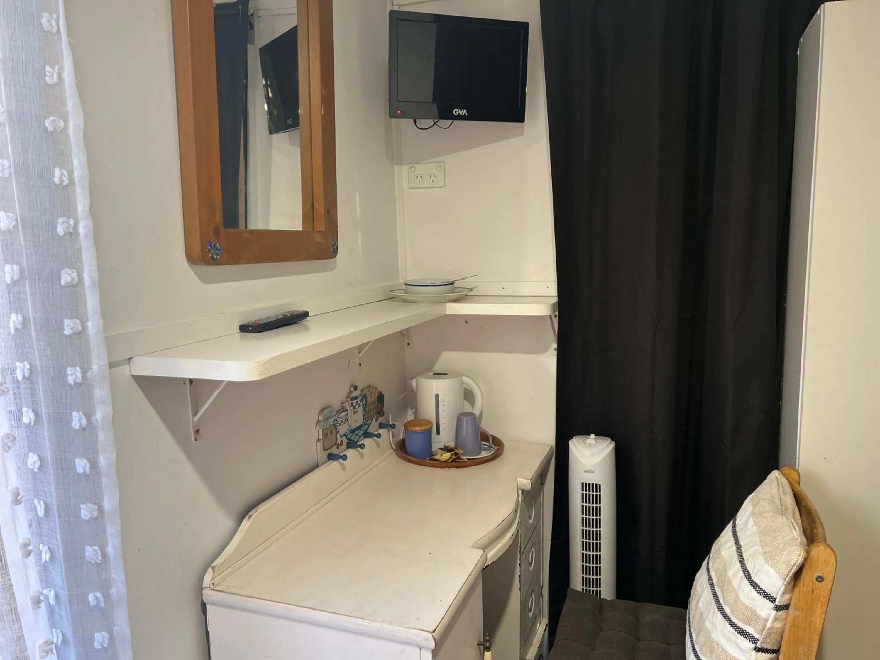 TV and multimedia in XYL Holiday Inn