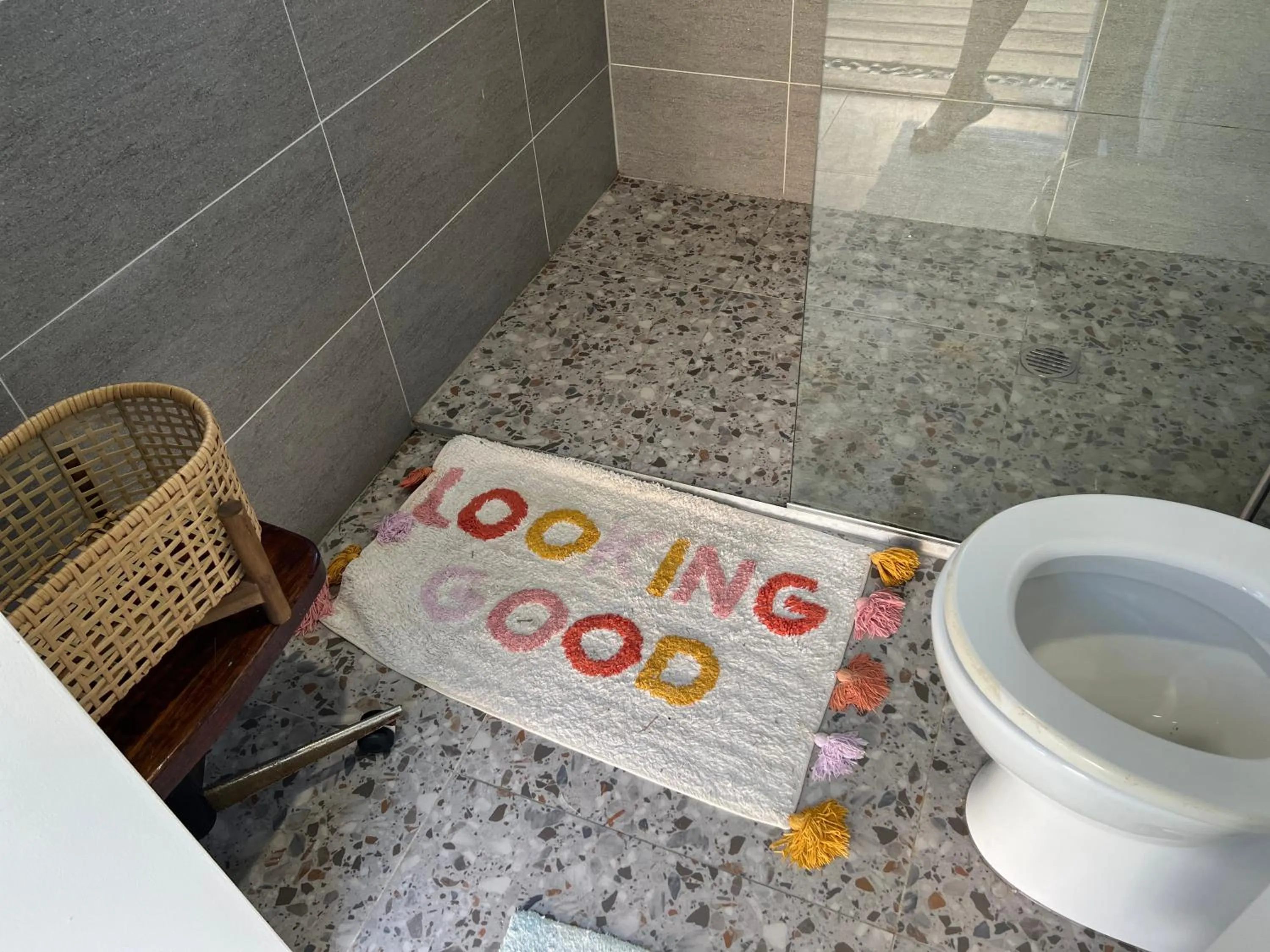 Toilet in XYL Holiday Inn