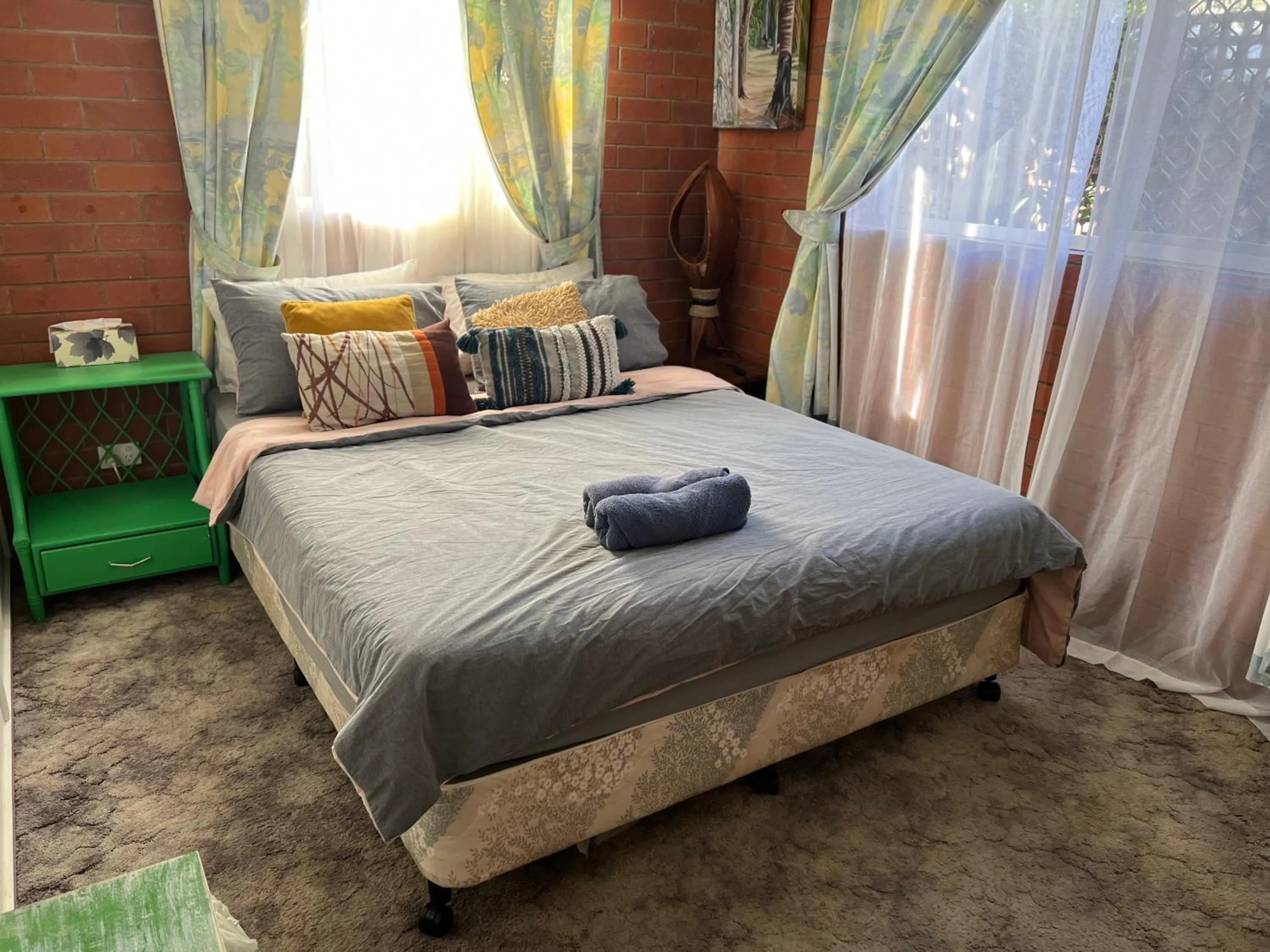 Bed in XYL Holiday Inn