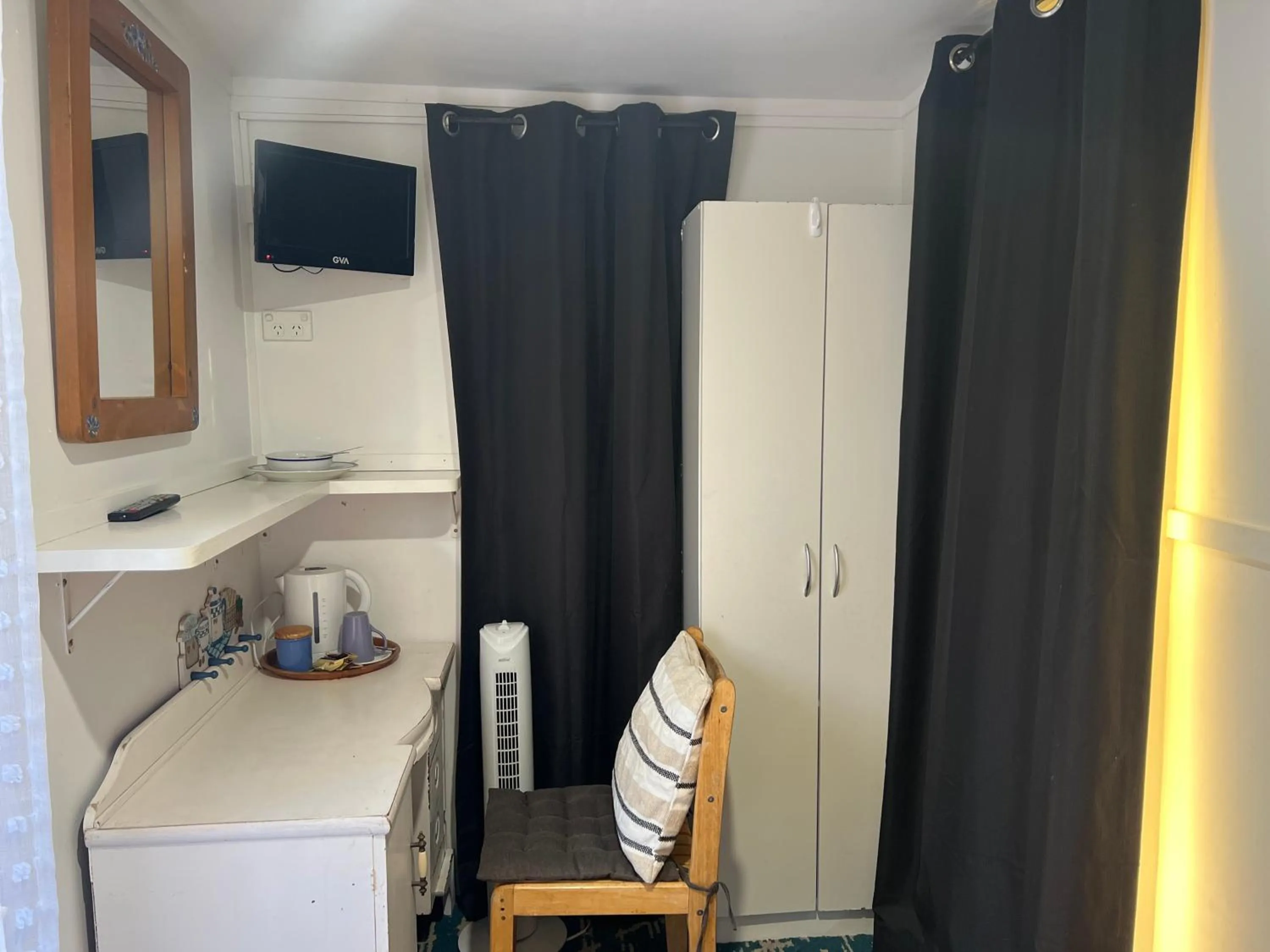 TV and multimedia in XYL Holiday Inn