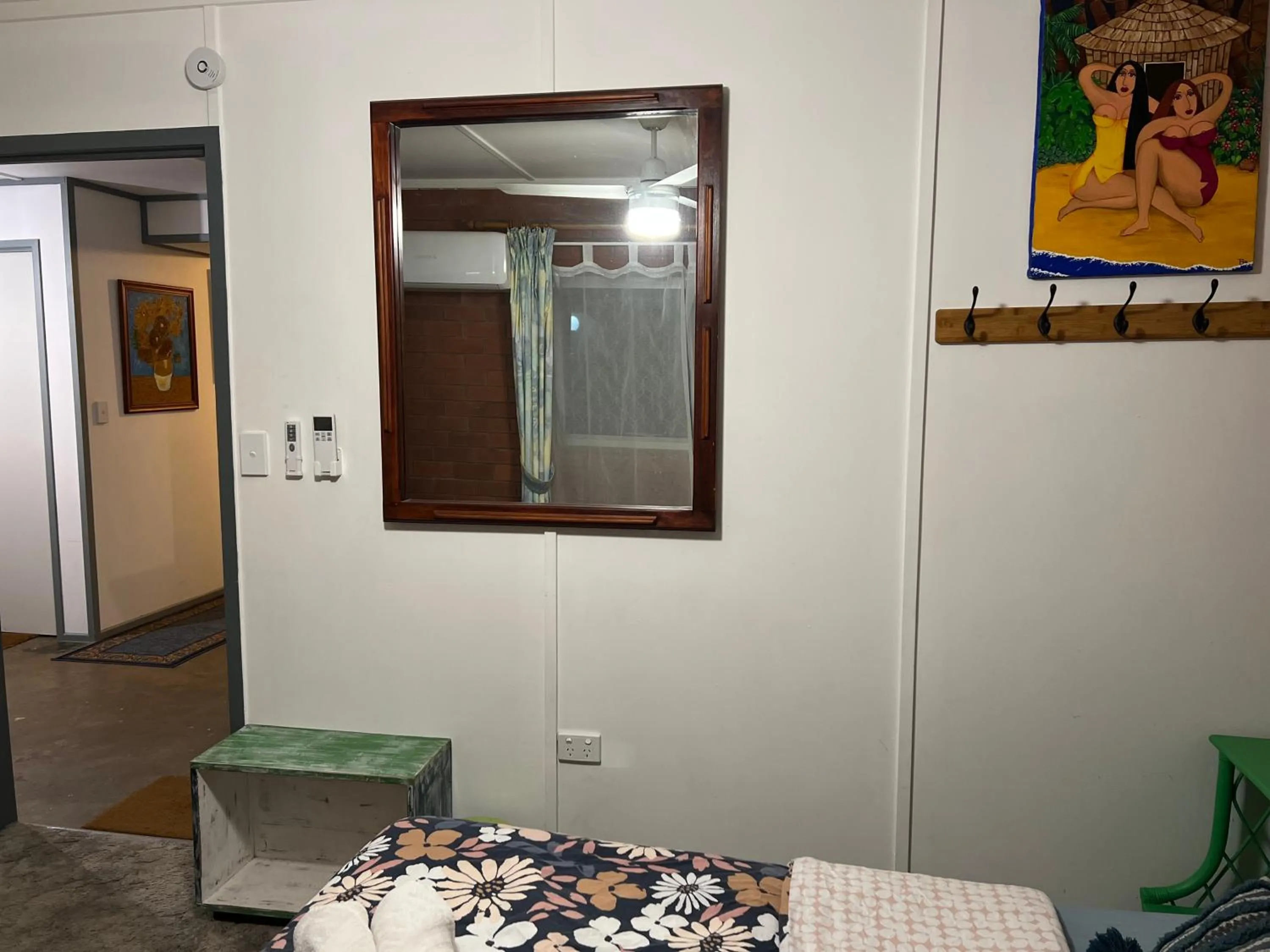 air conditioner in XYL Holiday Inn