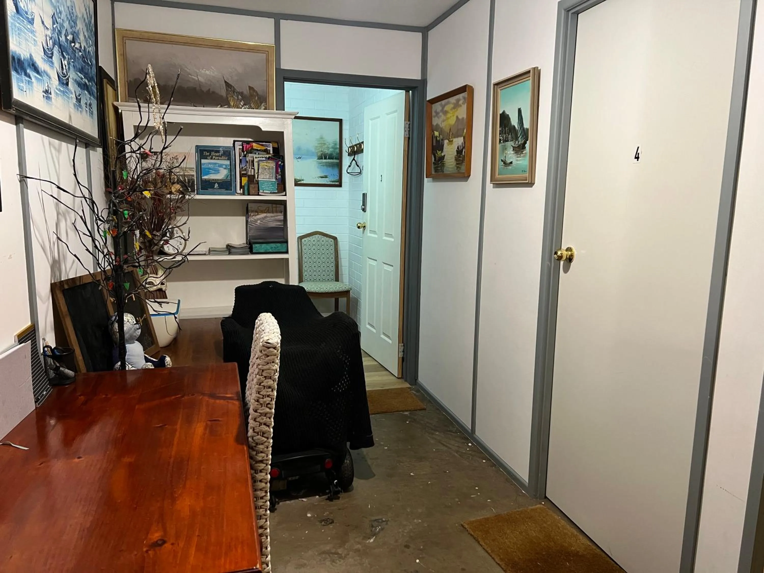 Decorative detail in XYL Holiday Inn