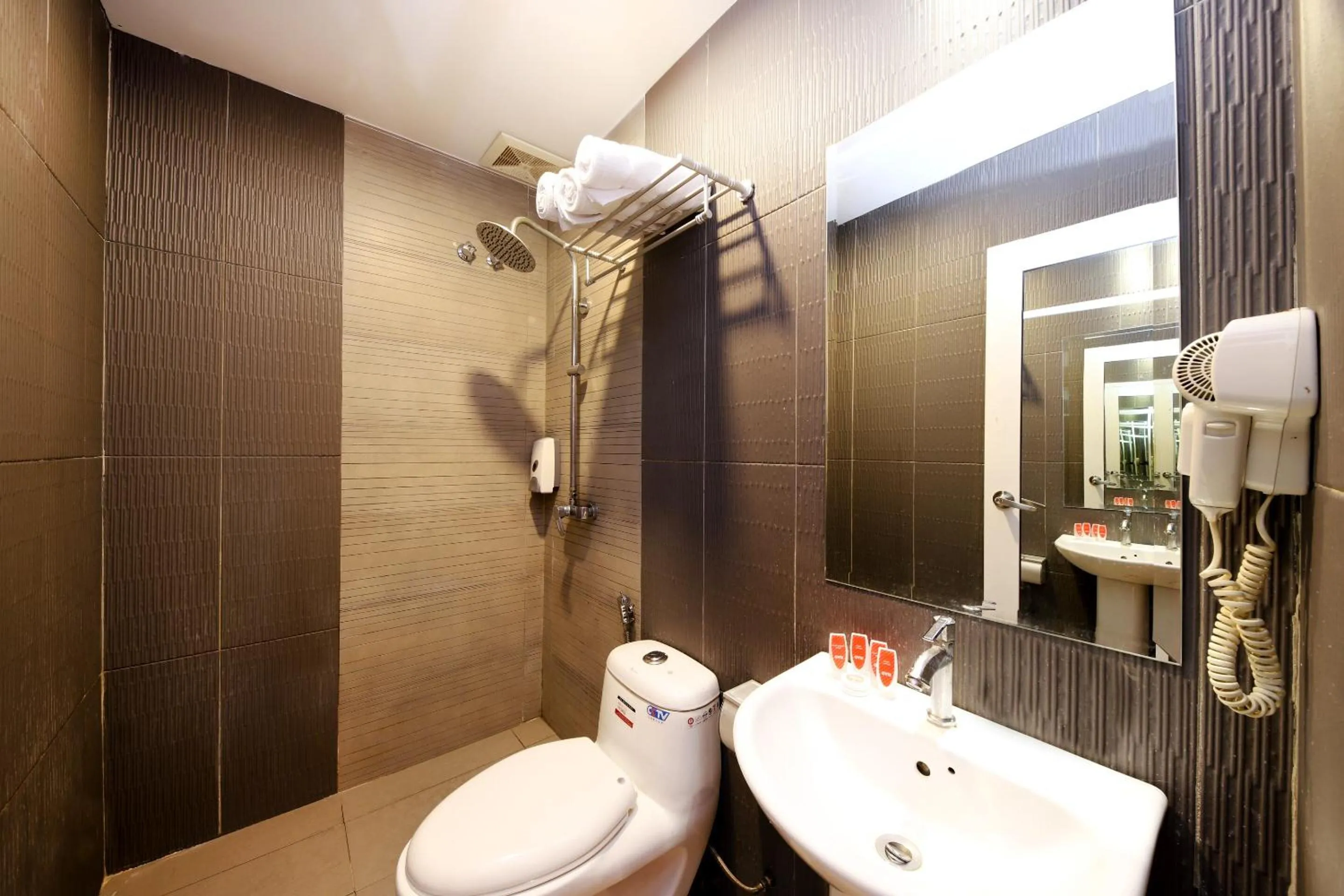 Bathroom in Hotel O Smc I-city