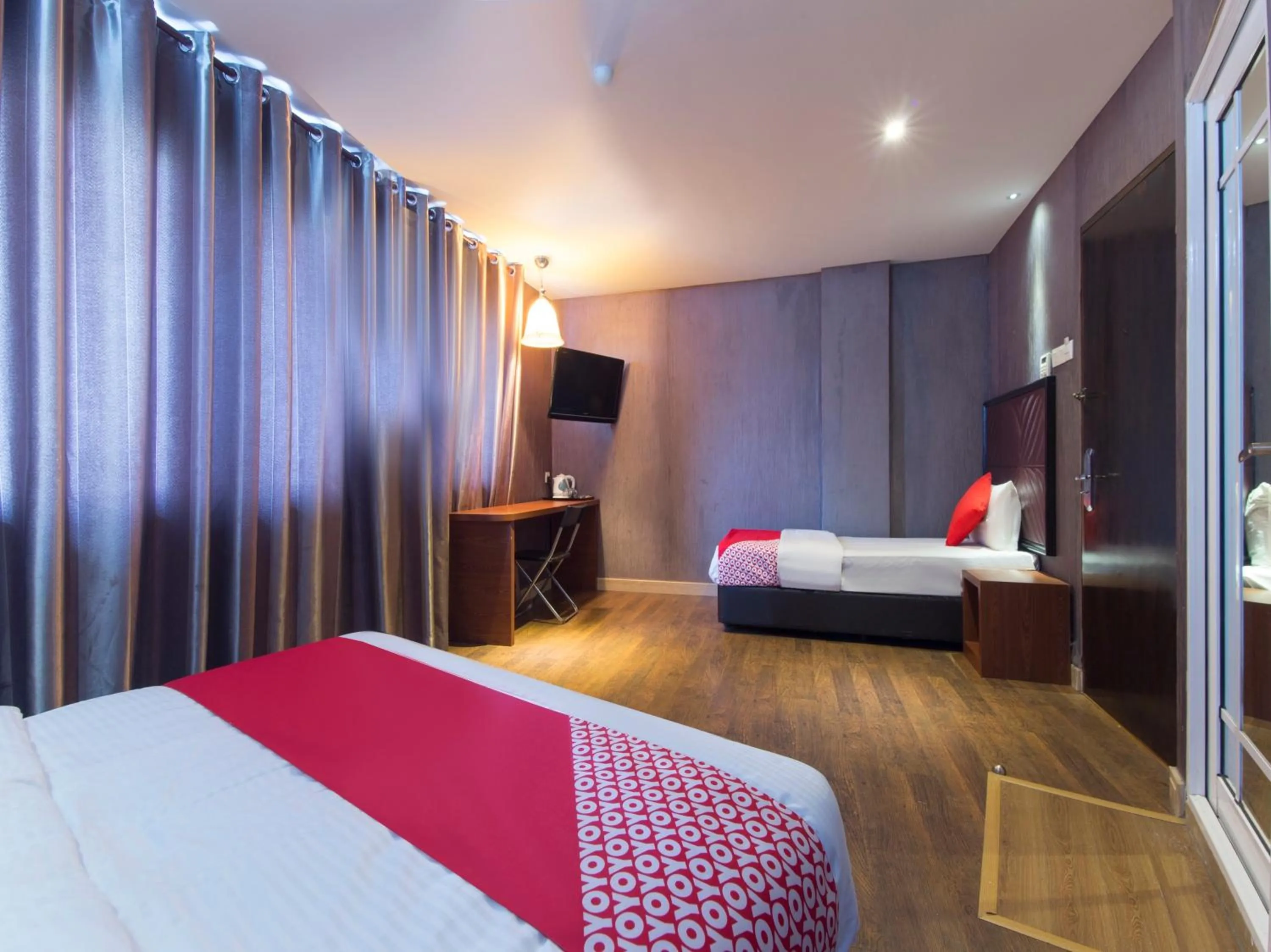 Bedroom, Bed in Super OYO 763 Tazara Hotel