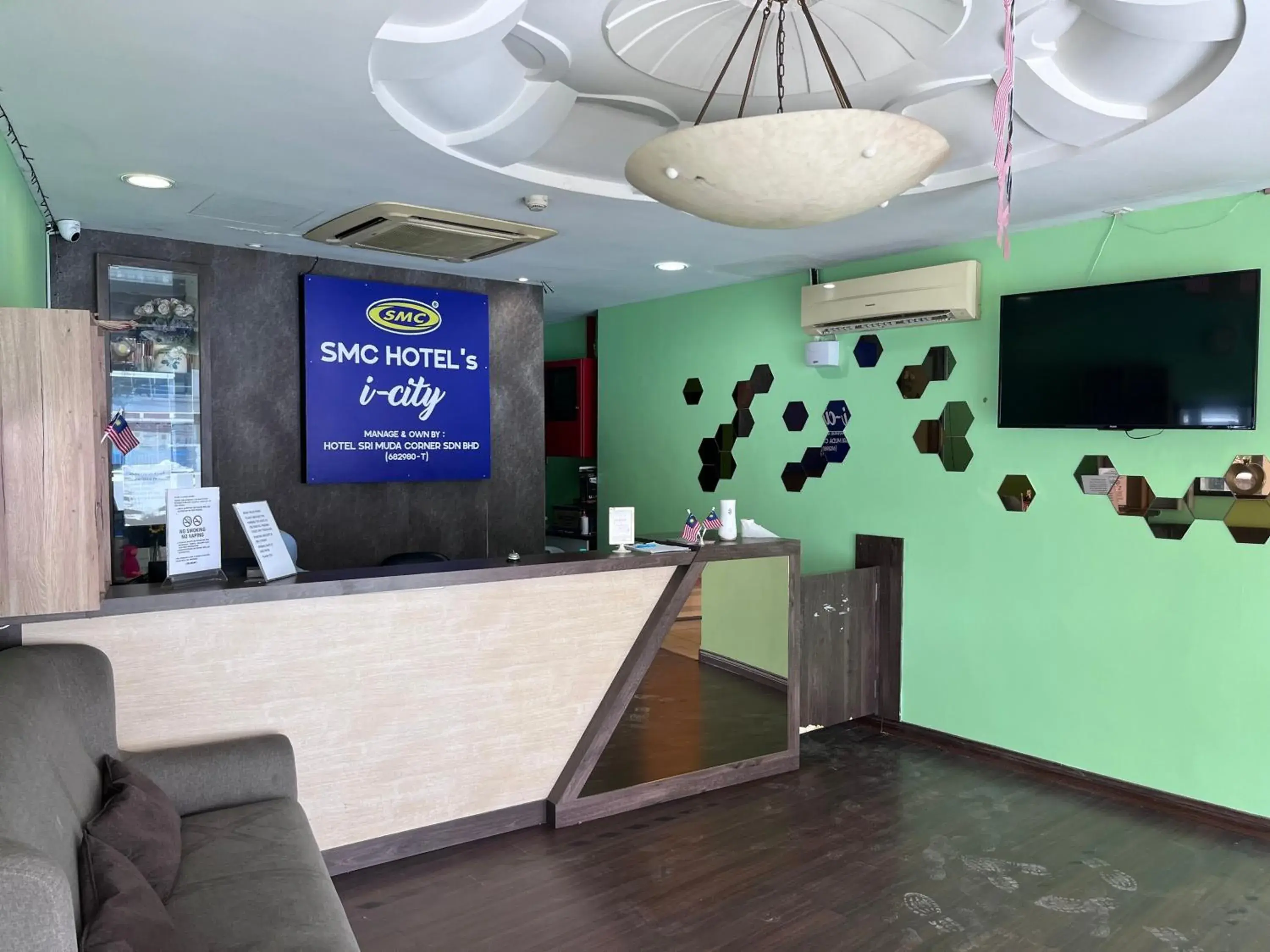 Lobby or reception in Hotel O Smc I-city Lobby or reception in Hotel O Smc I-city