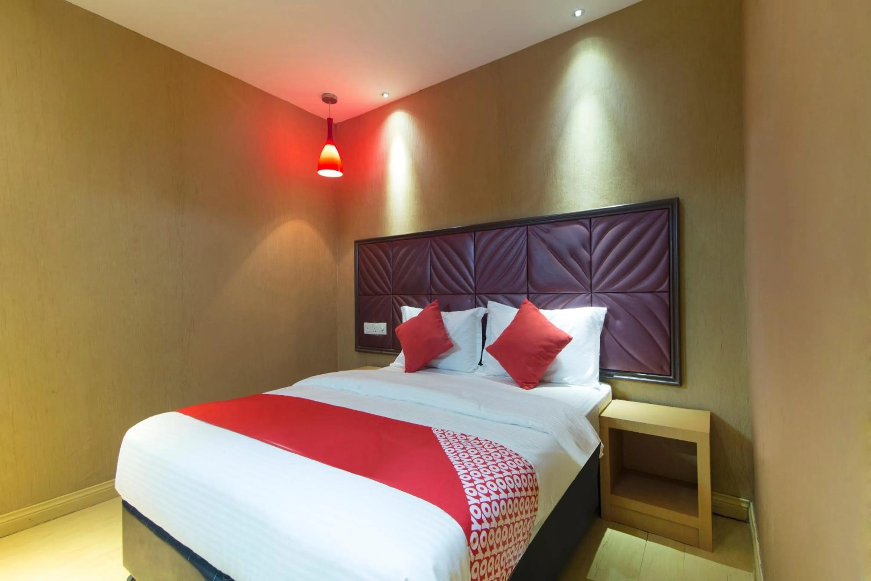 Bedroom, Bed in Hotel O Smc I-city