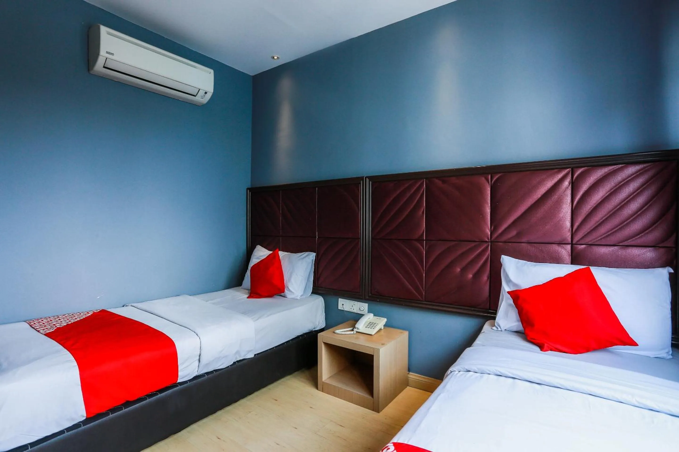 Bedroom, Bed in Hotel O Smc I-city