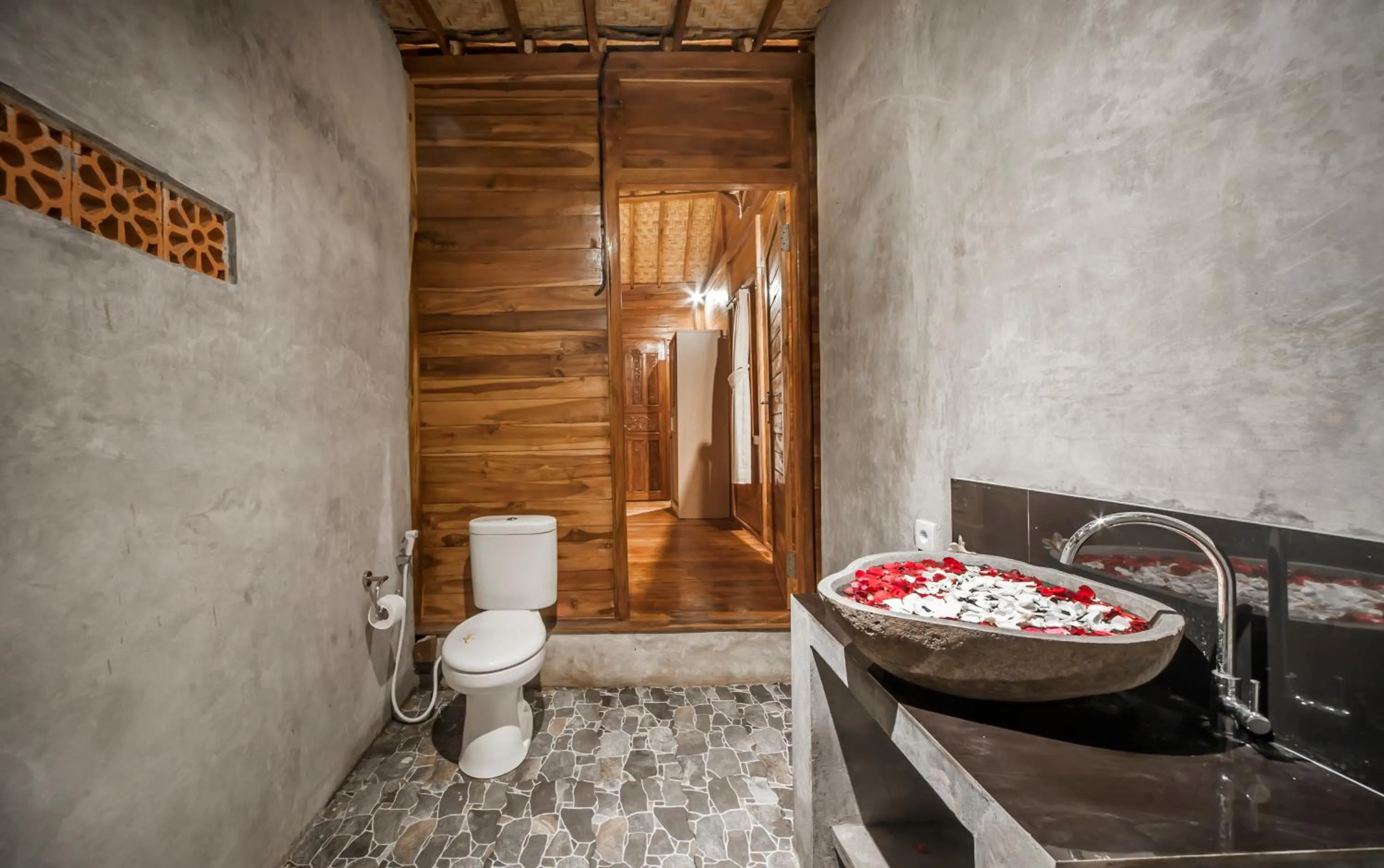 Shower in The Lebak Canggu