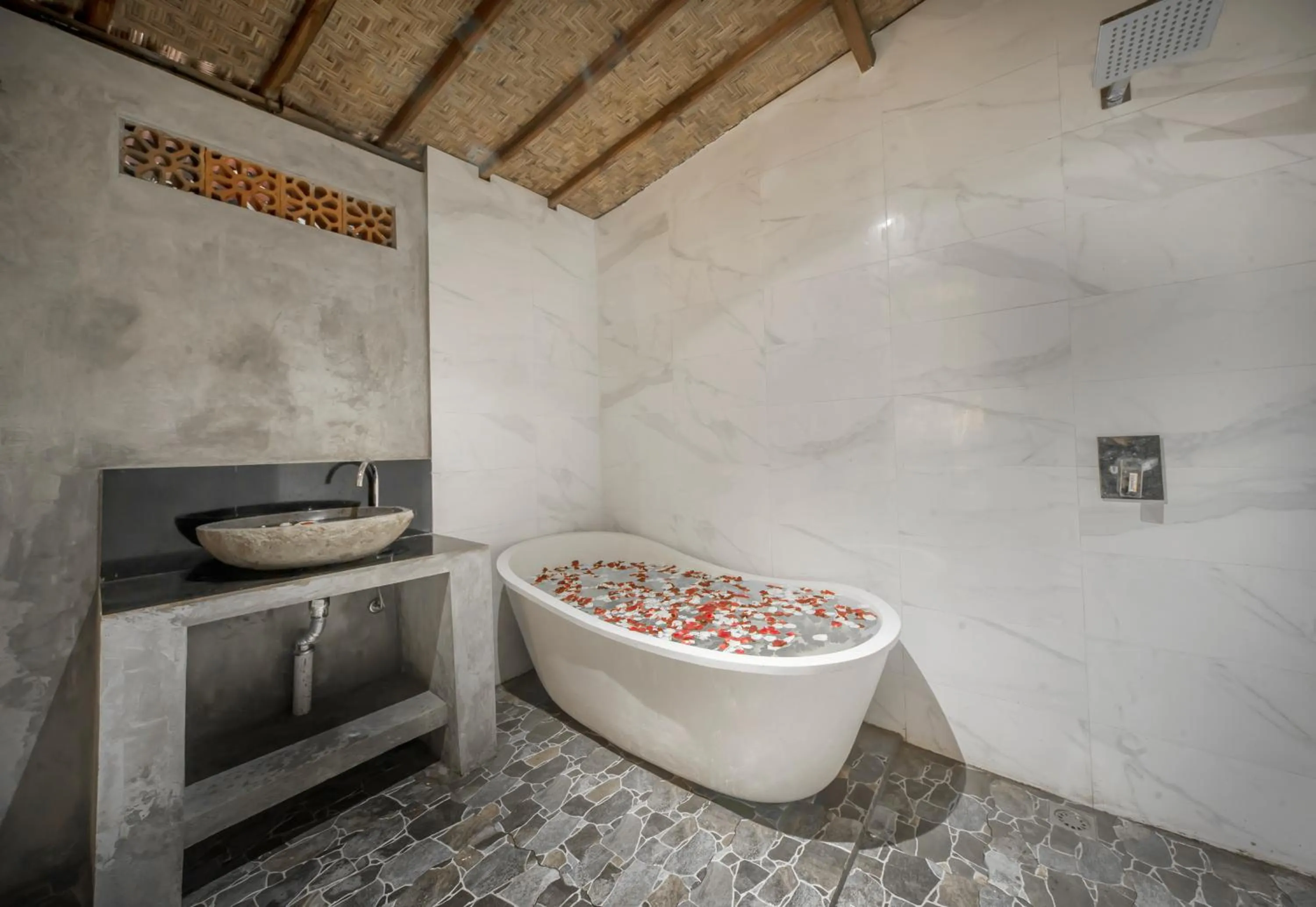 Shower in The Lebak Canggu