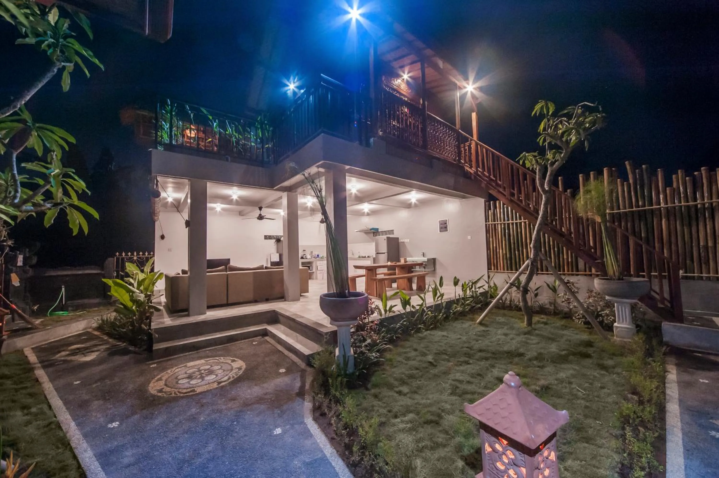 Communal lounge/ TV room in The Lebak Canggu