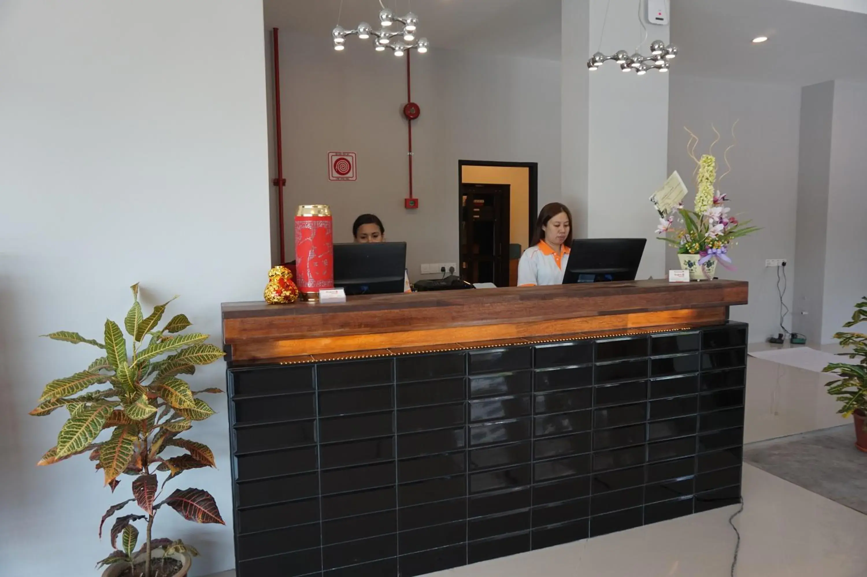 Lobby or reception in Super 8 Hotel @ Bayan Baru Lobby or reception in Super 8 Hotel @ Bayan Baru