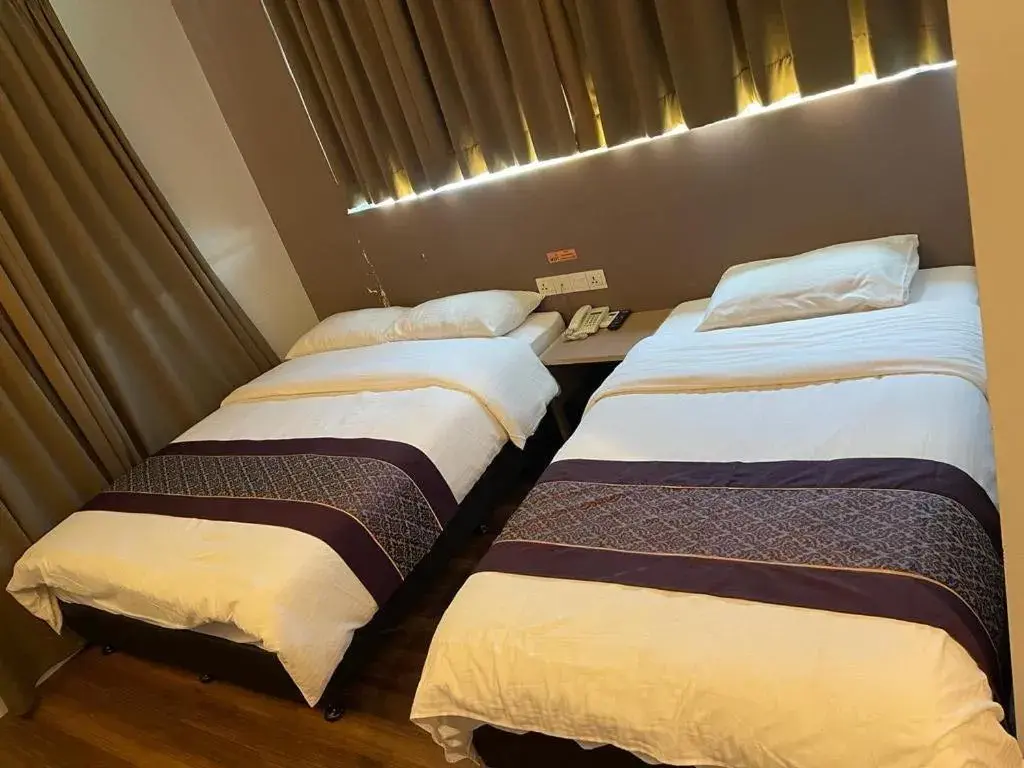 Bed in Super 8 Hotel @ Bayan Baru Bed in Super 8 Hotel @ Bayan Baru